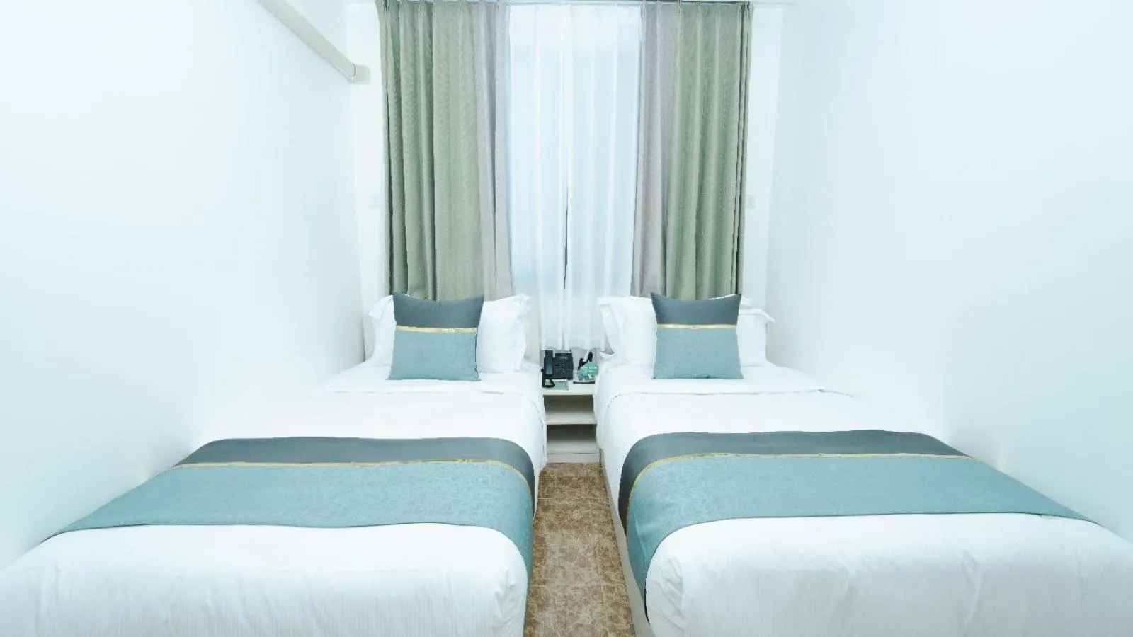 Bedroom, Bed in Wyndham Garden Wailoaloa Beach Fiji