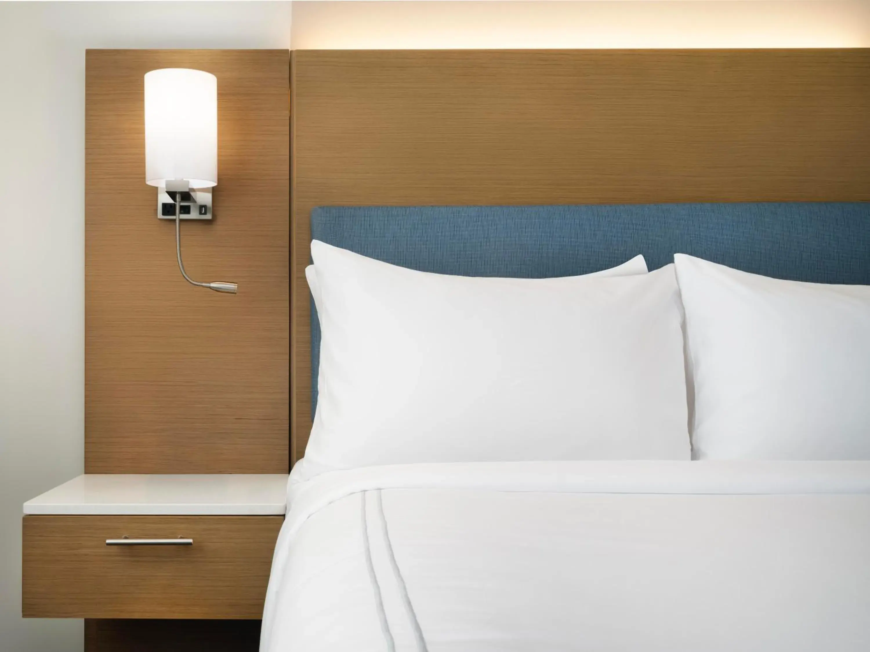 Bedroom, Bed in EVEN Hotel Long Island City - New York by IHG Bedroom, Bed in EVEN Hotel Long Island City - New York by IHG