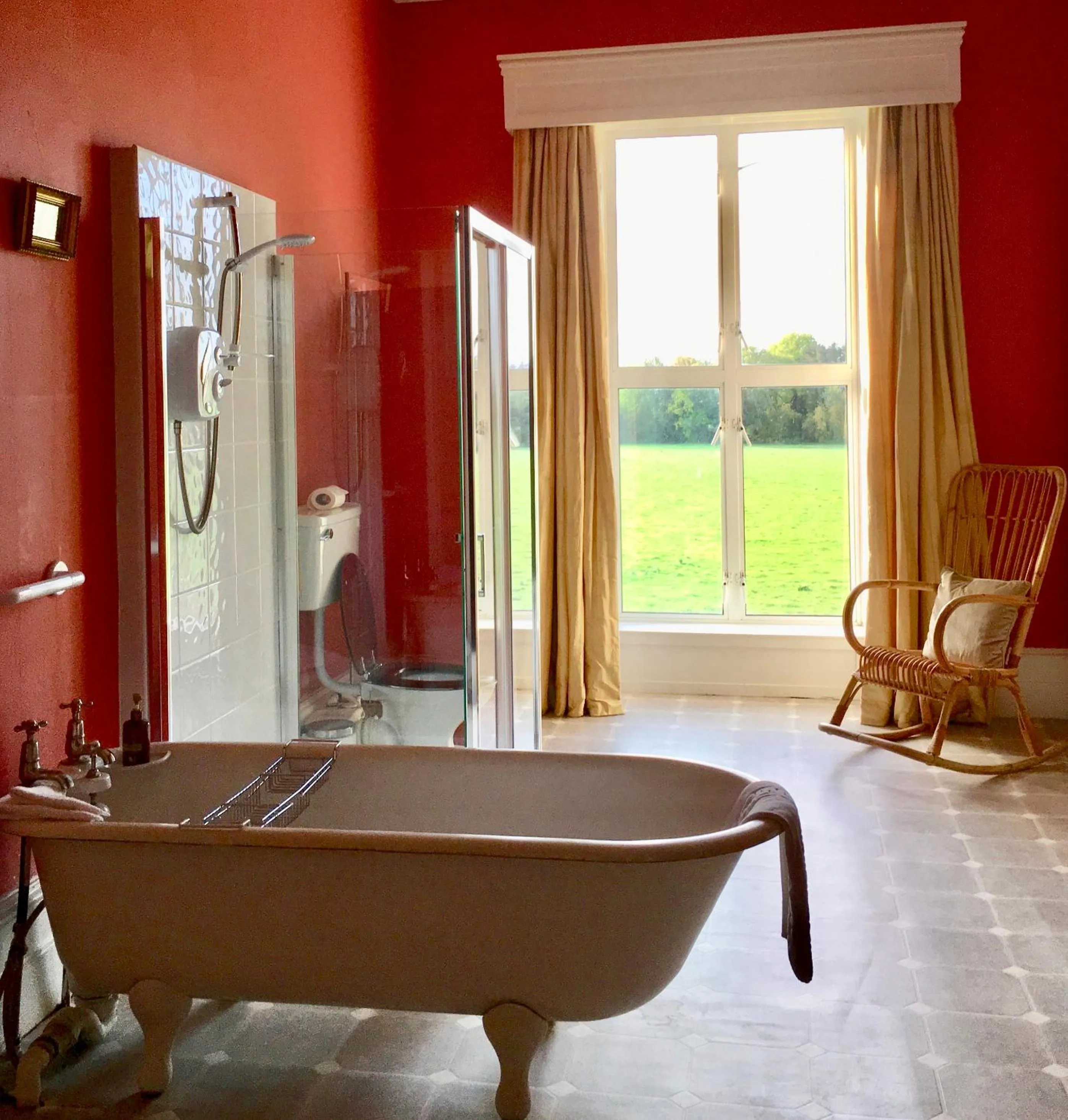 Bathroom in Ash Hill B & B