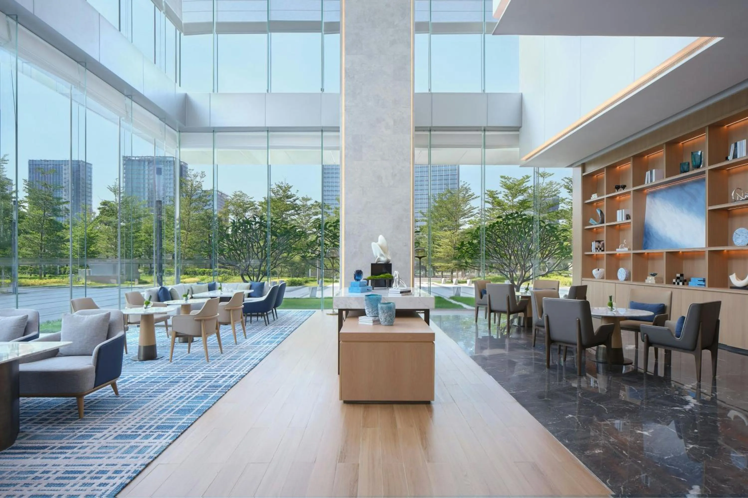 Lounge or bar in Courtyard by Marriott Guangzhou Pazhou