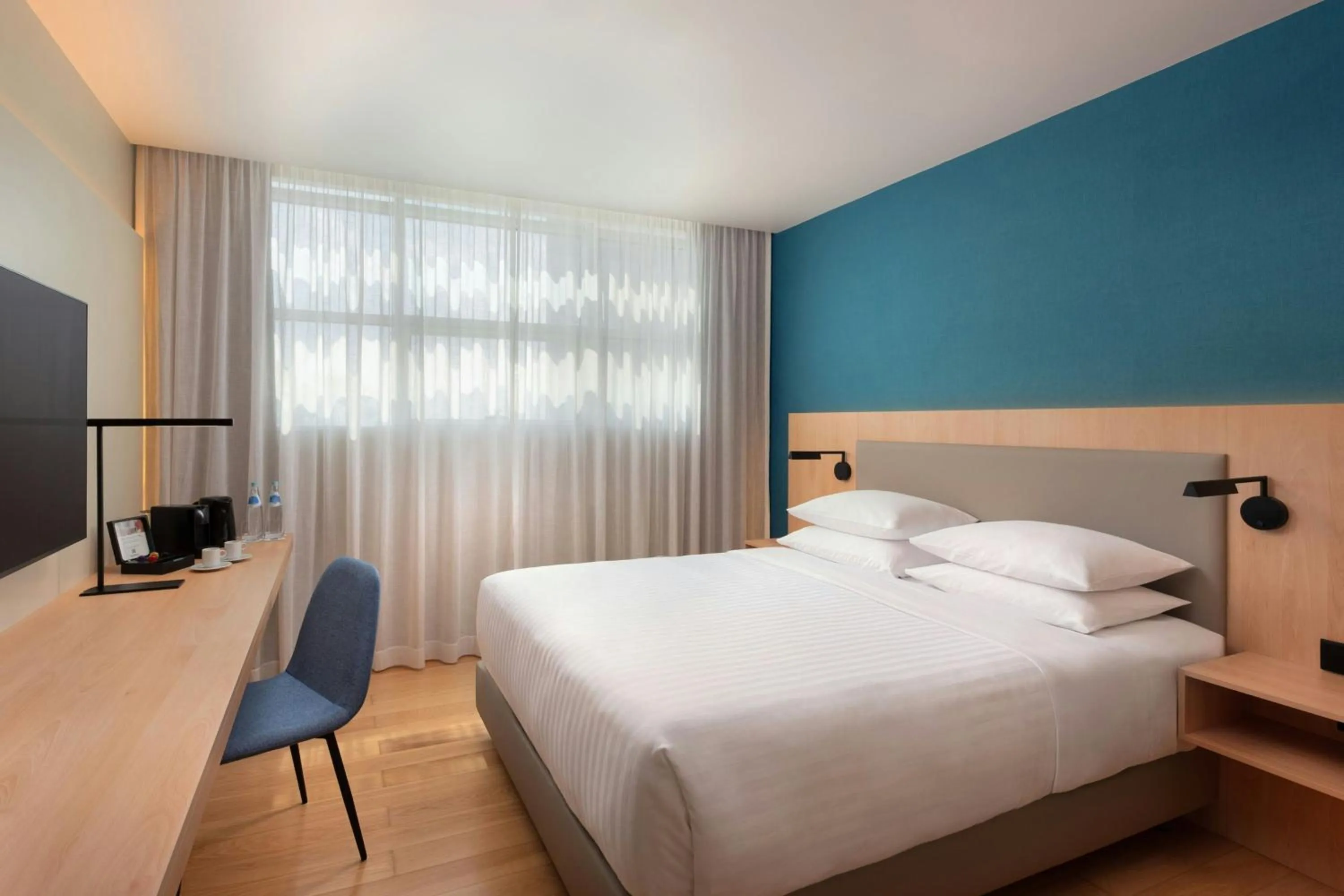 Photo of the whole room, Bed in Delta Hotels by Marriott Azores