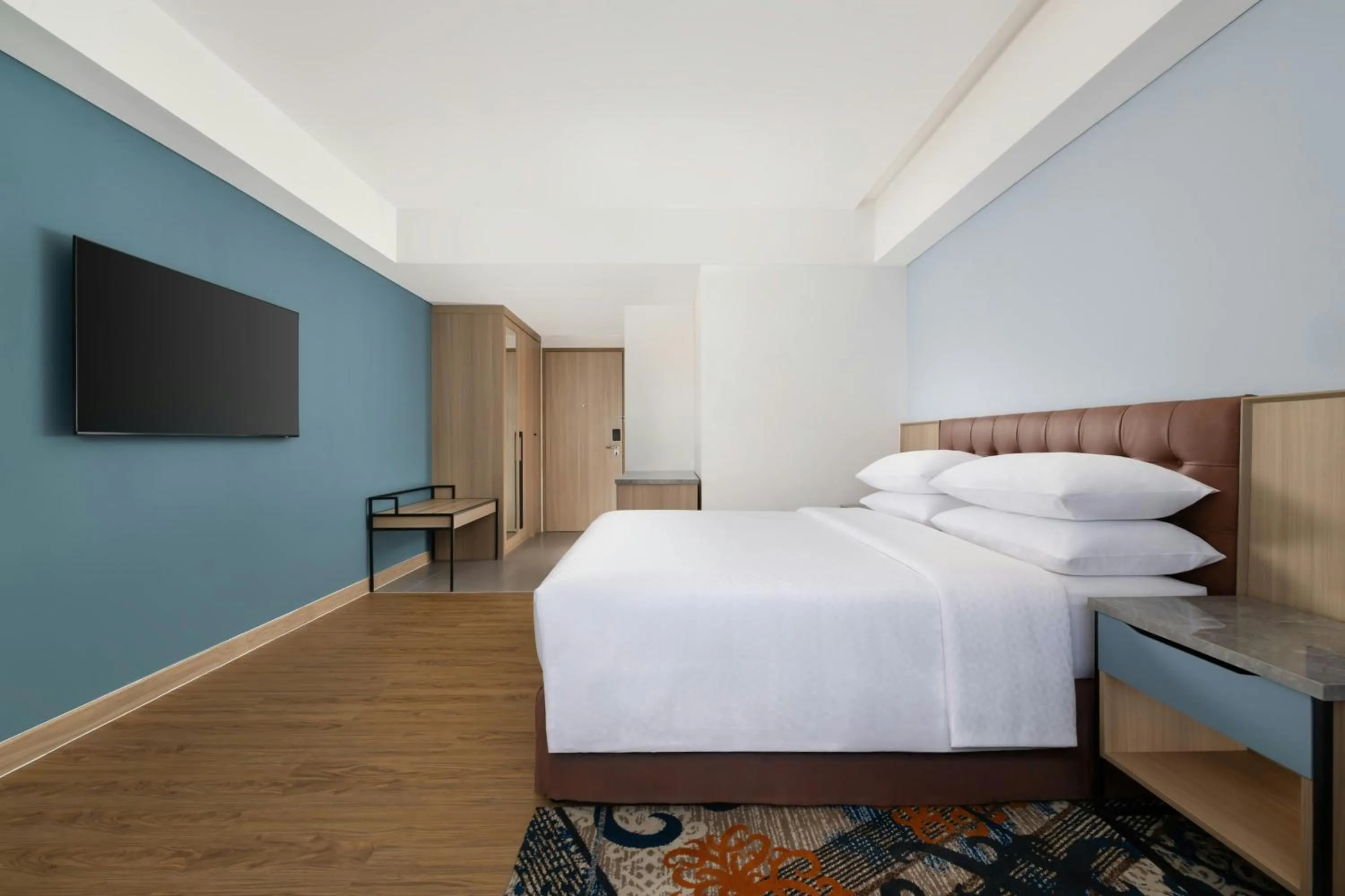 Photo of the whole room, Bed in Four Points by Sheraton Pontianak