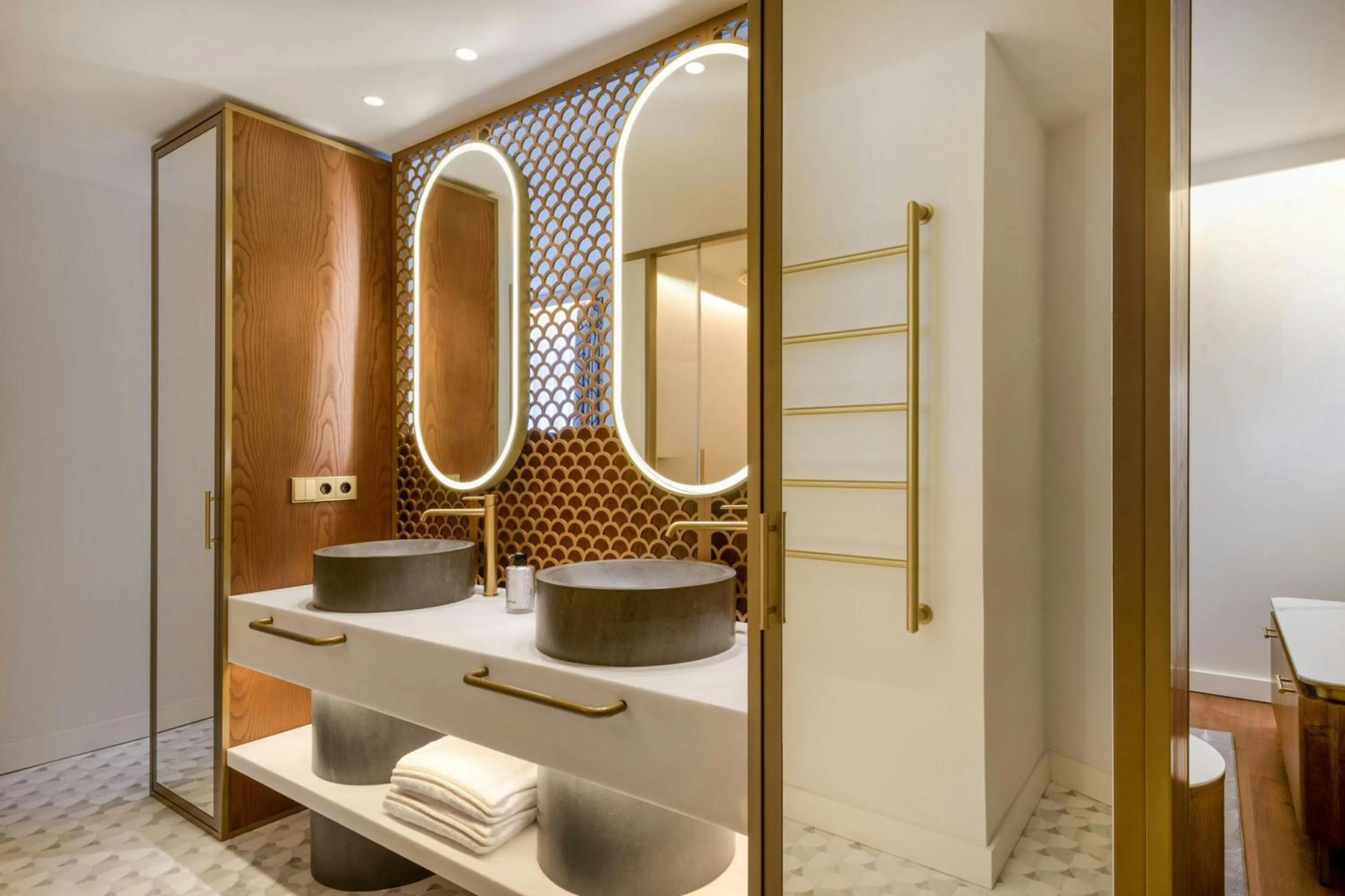 Bedroom in Grand Hotel Centenari, Valencia, Autograph Collection