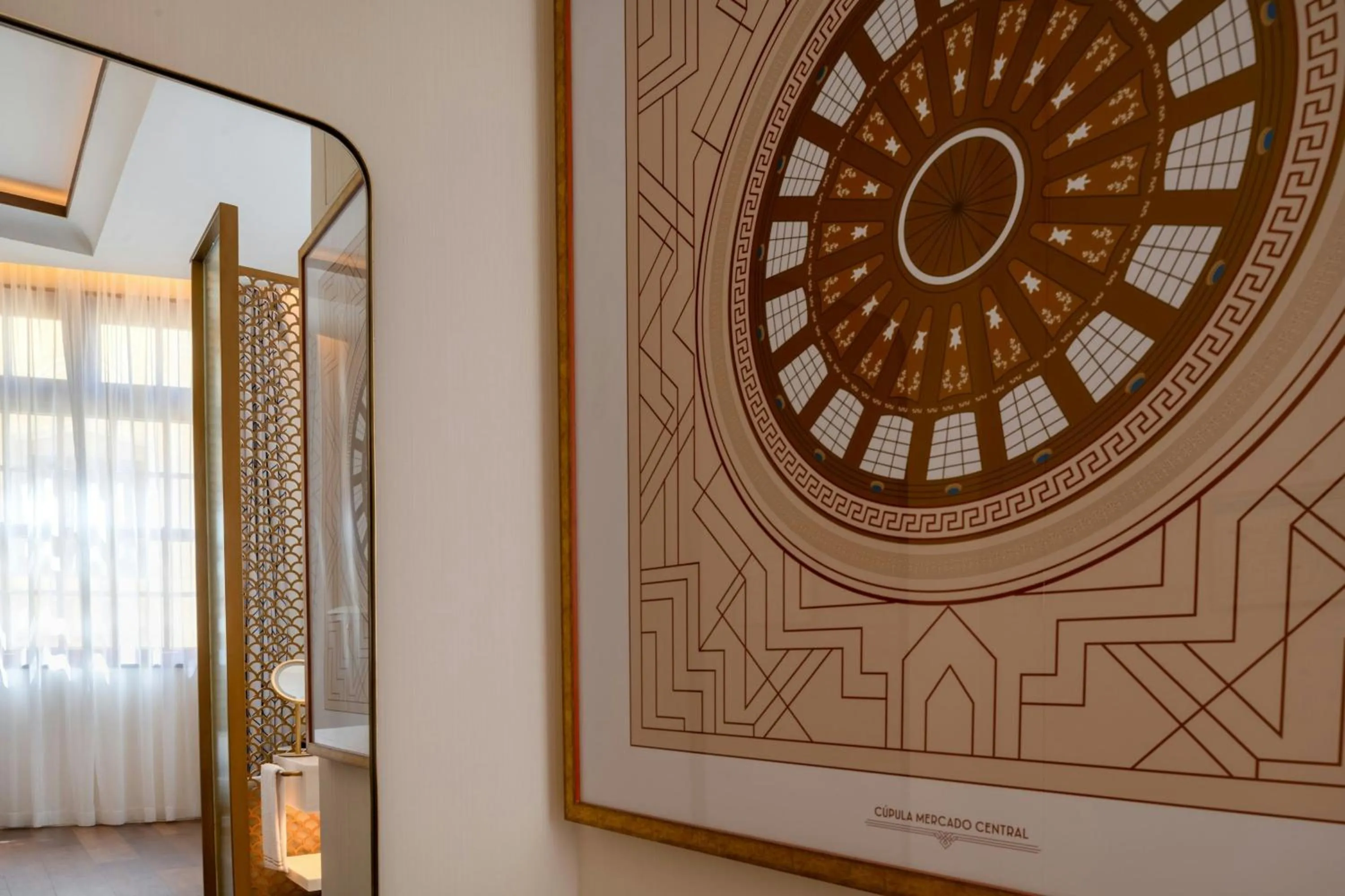 Photo of the whole room in Grand Hotel Centenari, Valencia, Autograph Collection