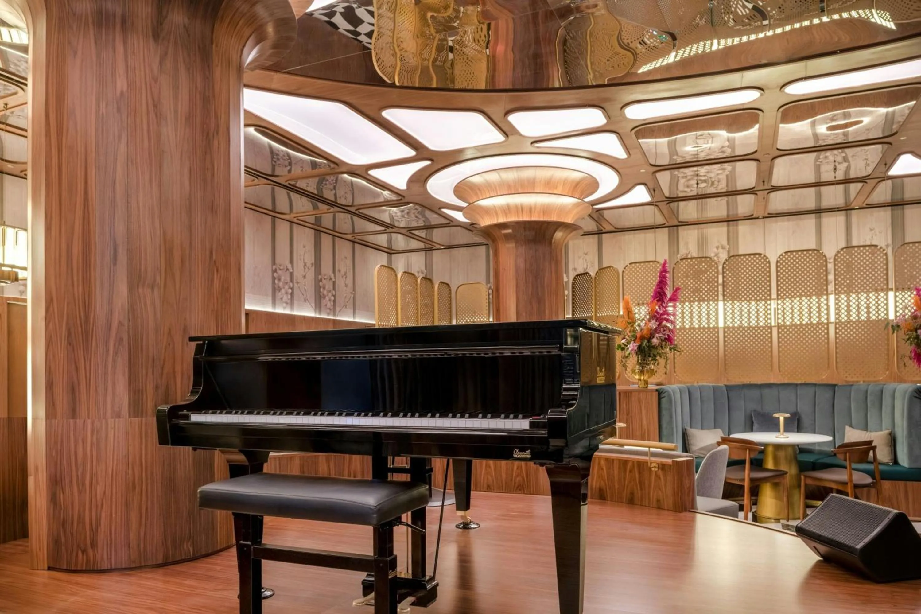 Lobby or reception in Grand Hotel Centenari, Valencia, Autograph Collection