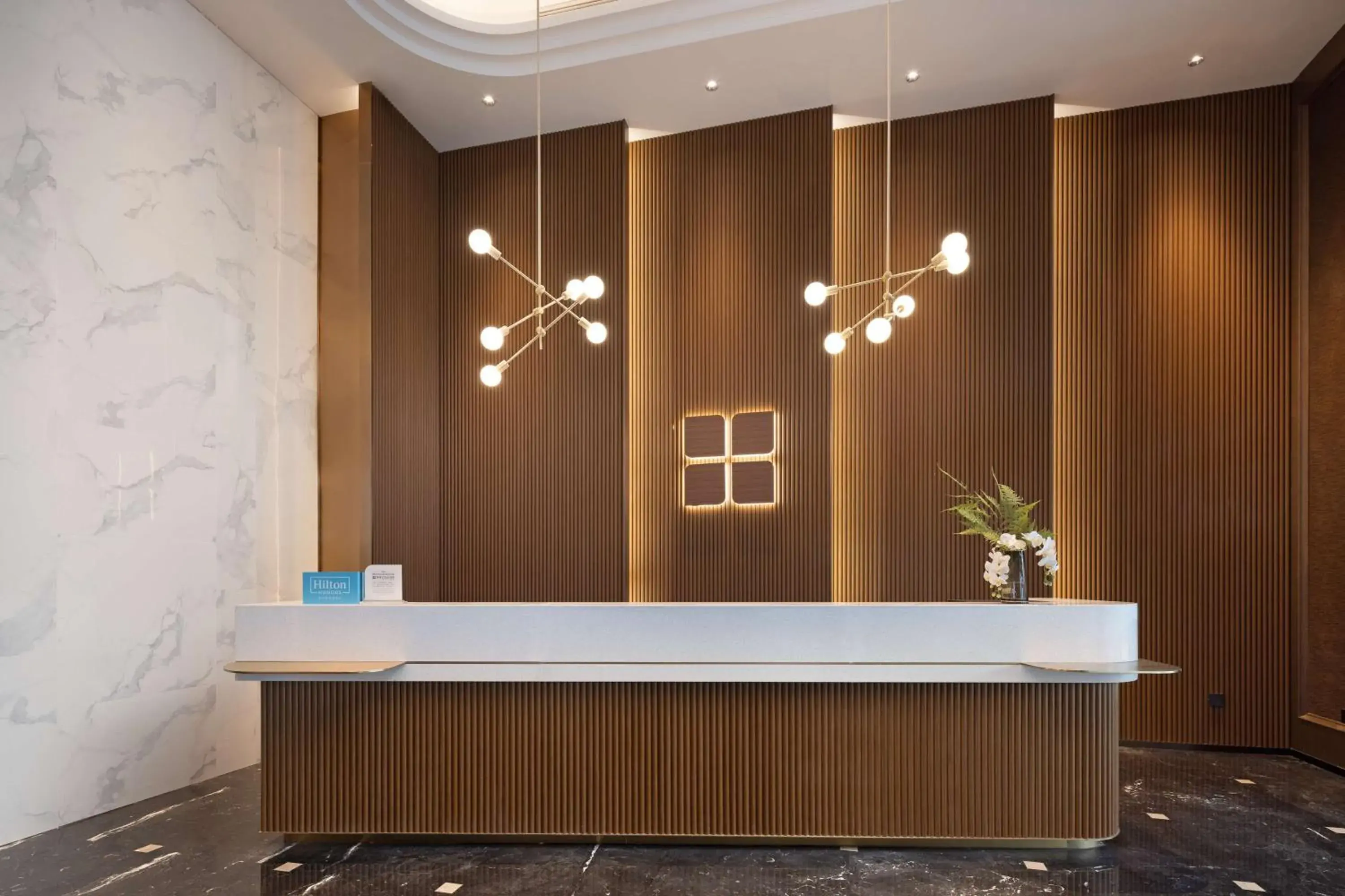 Lobby or reception in Hilton Garden Inn Leshan Shizhong Lobby or reception in Hilton Garden Inn Leshan Shizhong