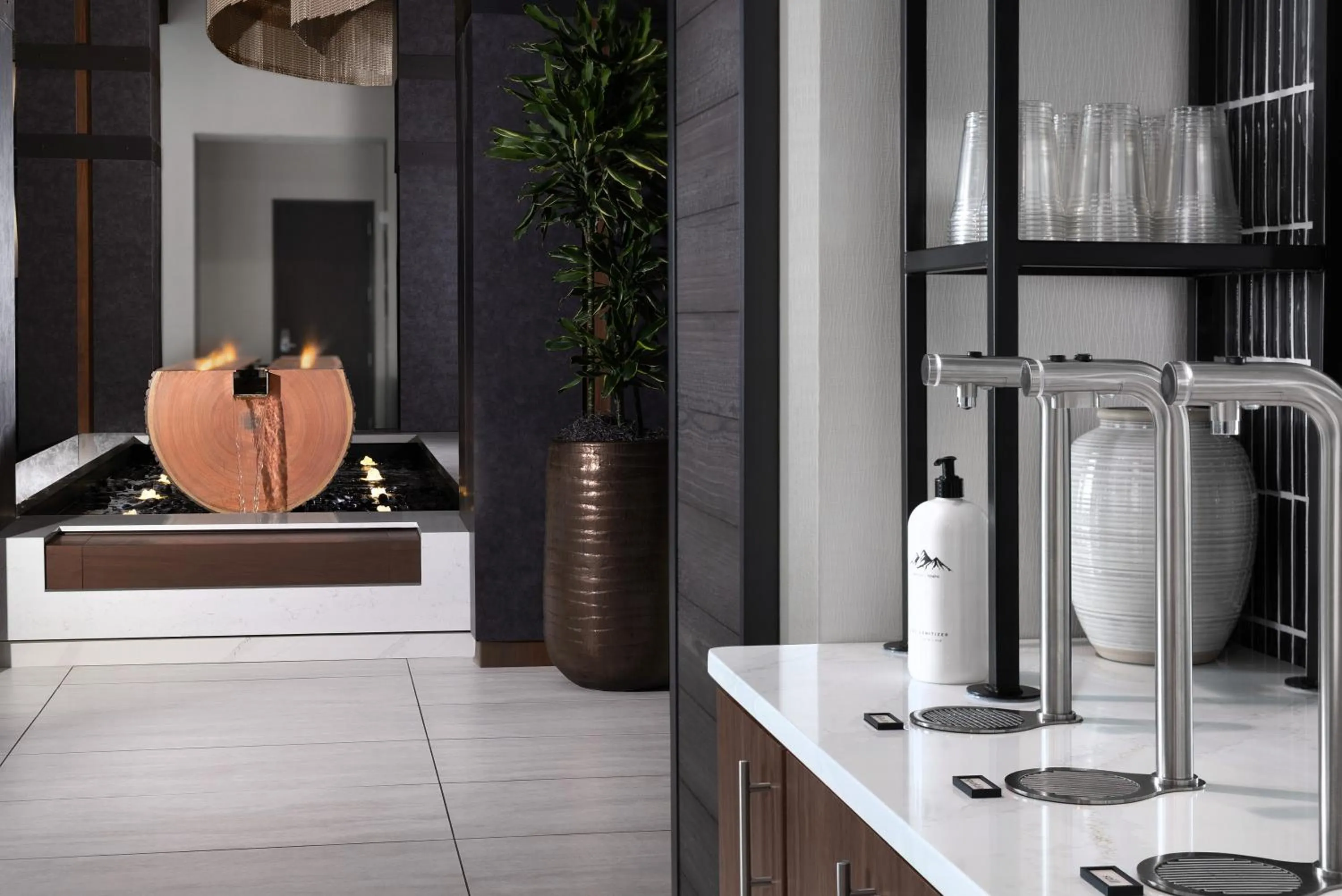 Lobby or reception in Tempo By Hilton Pigeon Forge