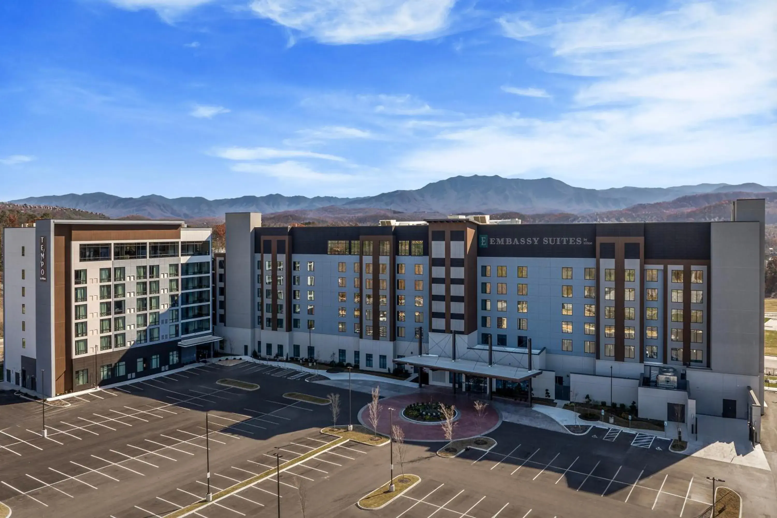 Property building in Tempo By Hilton Pigeon Forge Property building in Tempo By Hilton Pigeon Forge