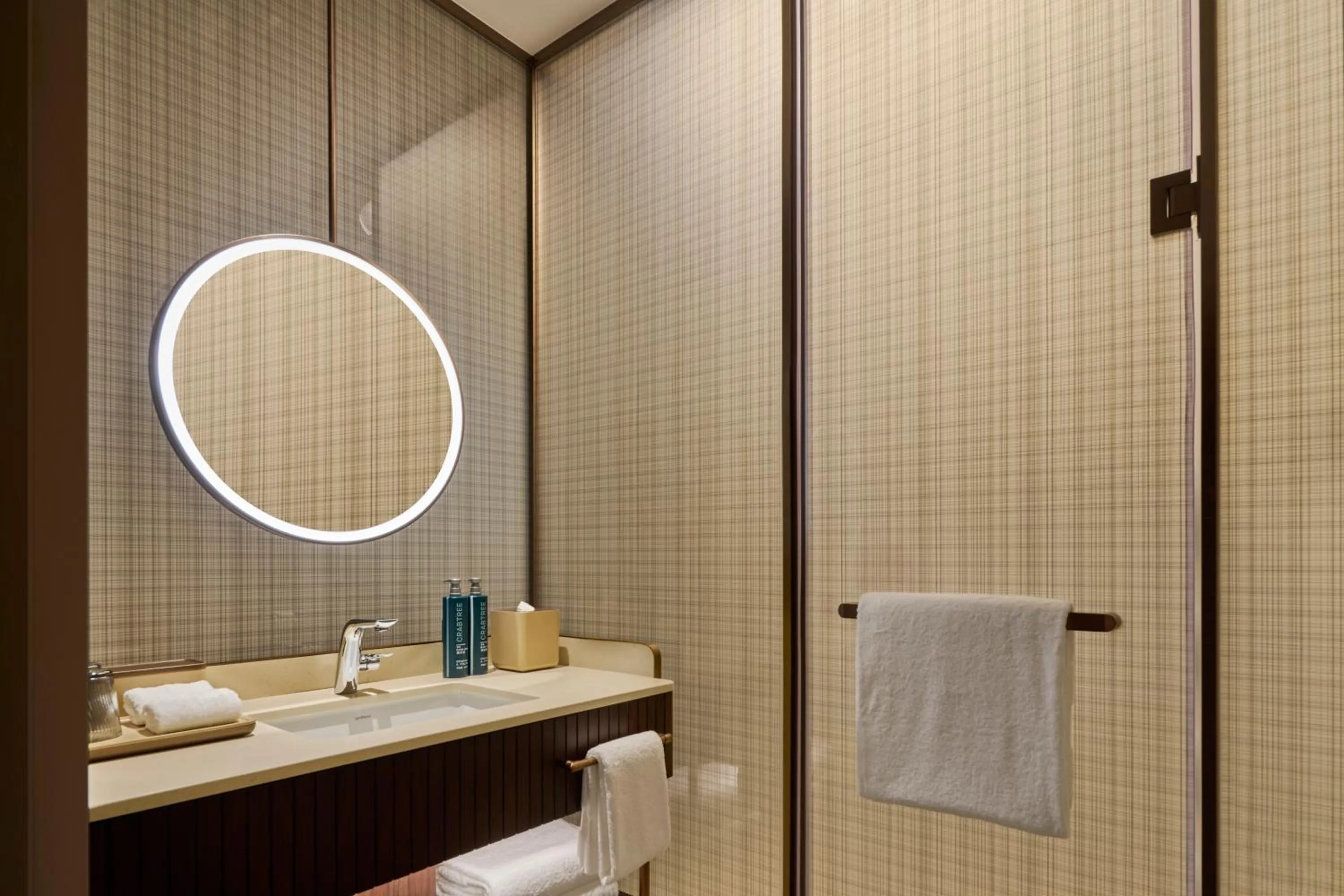 Photo of the whole room in Doubletree By Hilton Shenzhen Bay