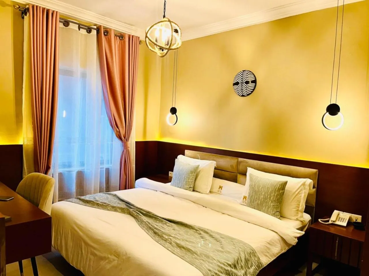 Property building, Bed in Hotel de l'Air