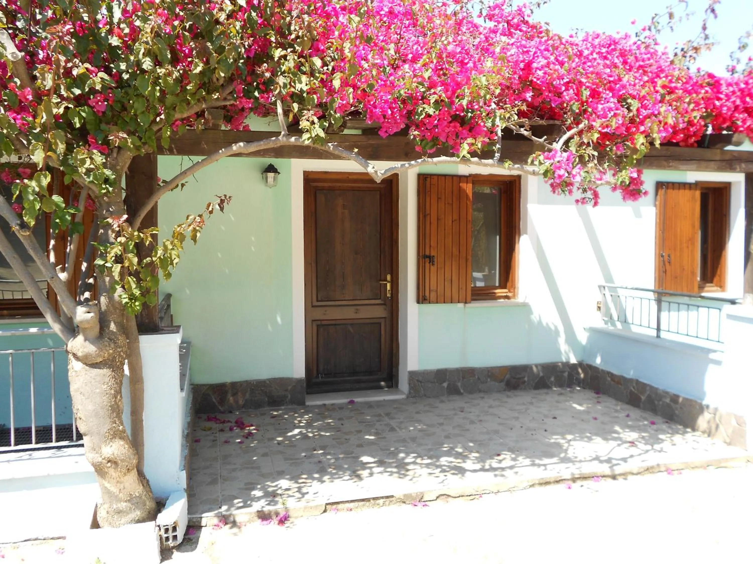 Facade/entrance in La Corte Degli Ulivi