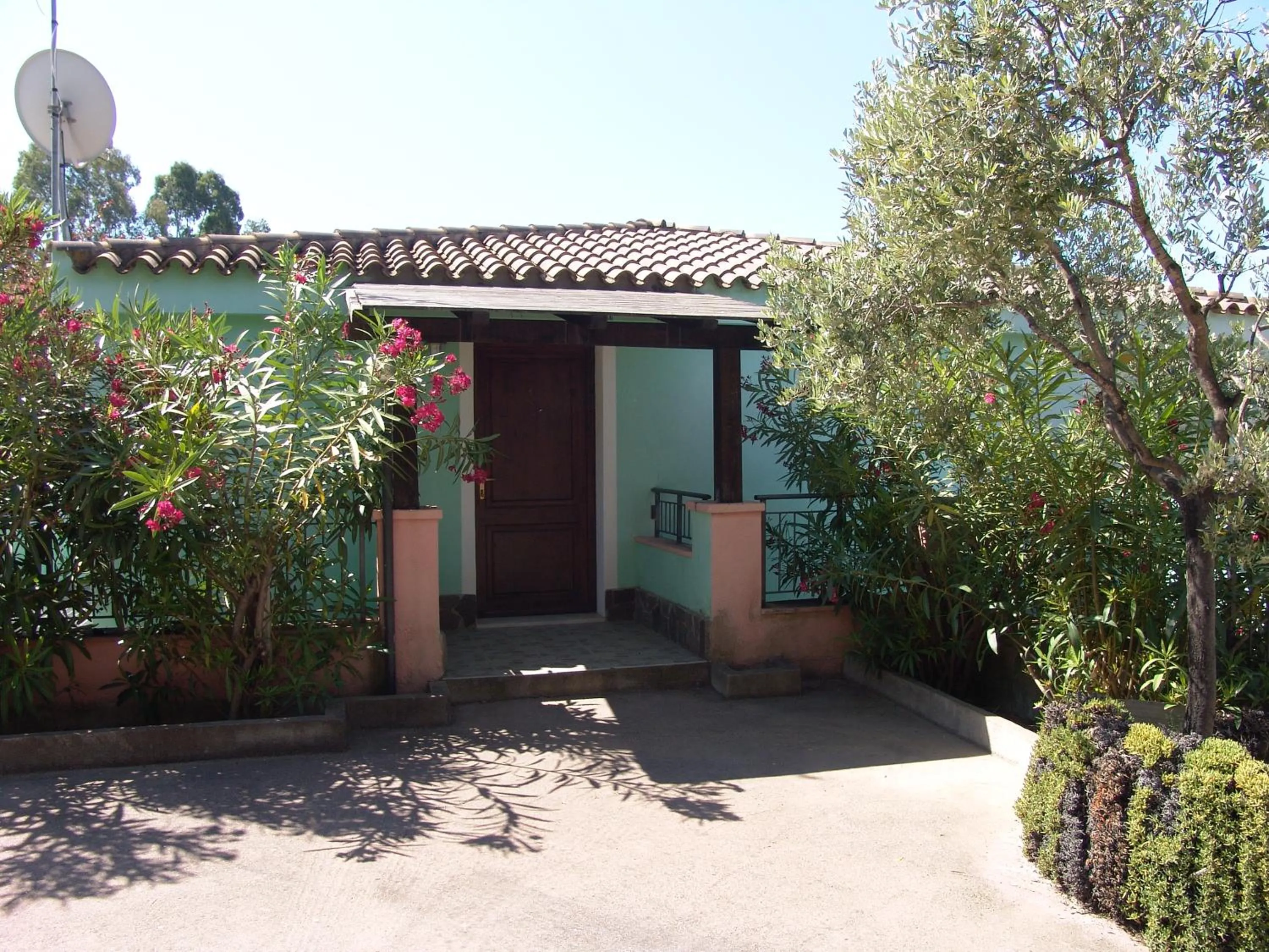 Facade/entrance in La Corte Degli Ulivi