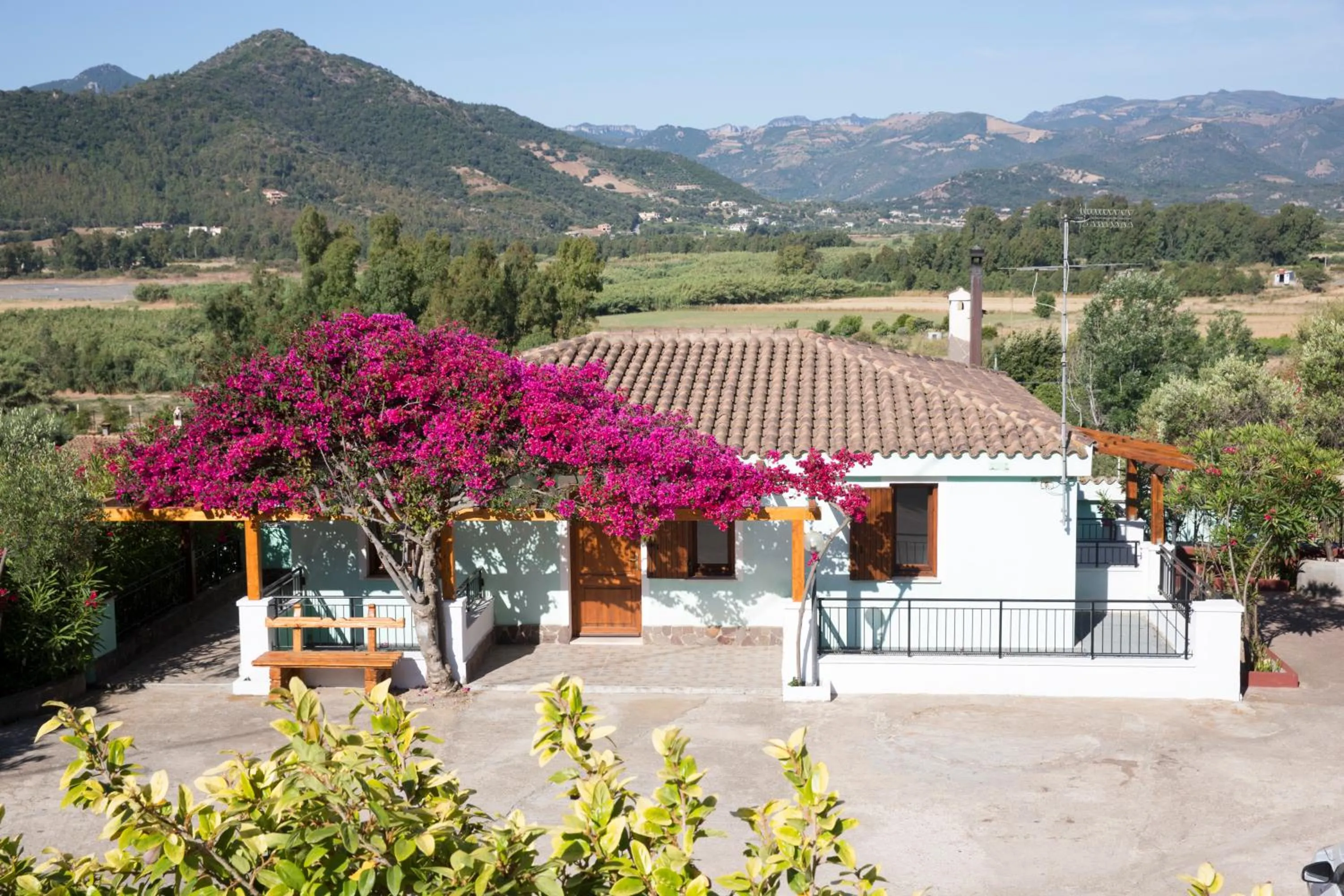 Property building in La Corte Degli Ulivi
