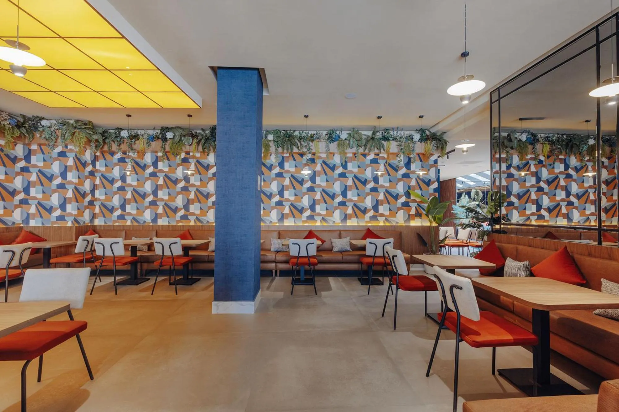 Restaurant/places to eat in Exe Casablanca