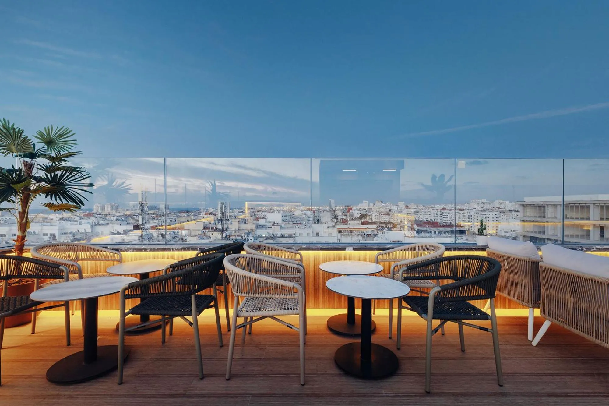 Restaurant/places to eat in Exe Casablanca