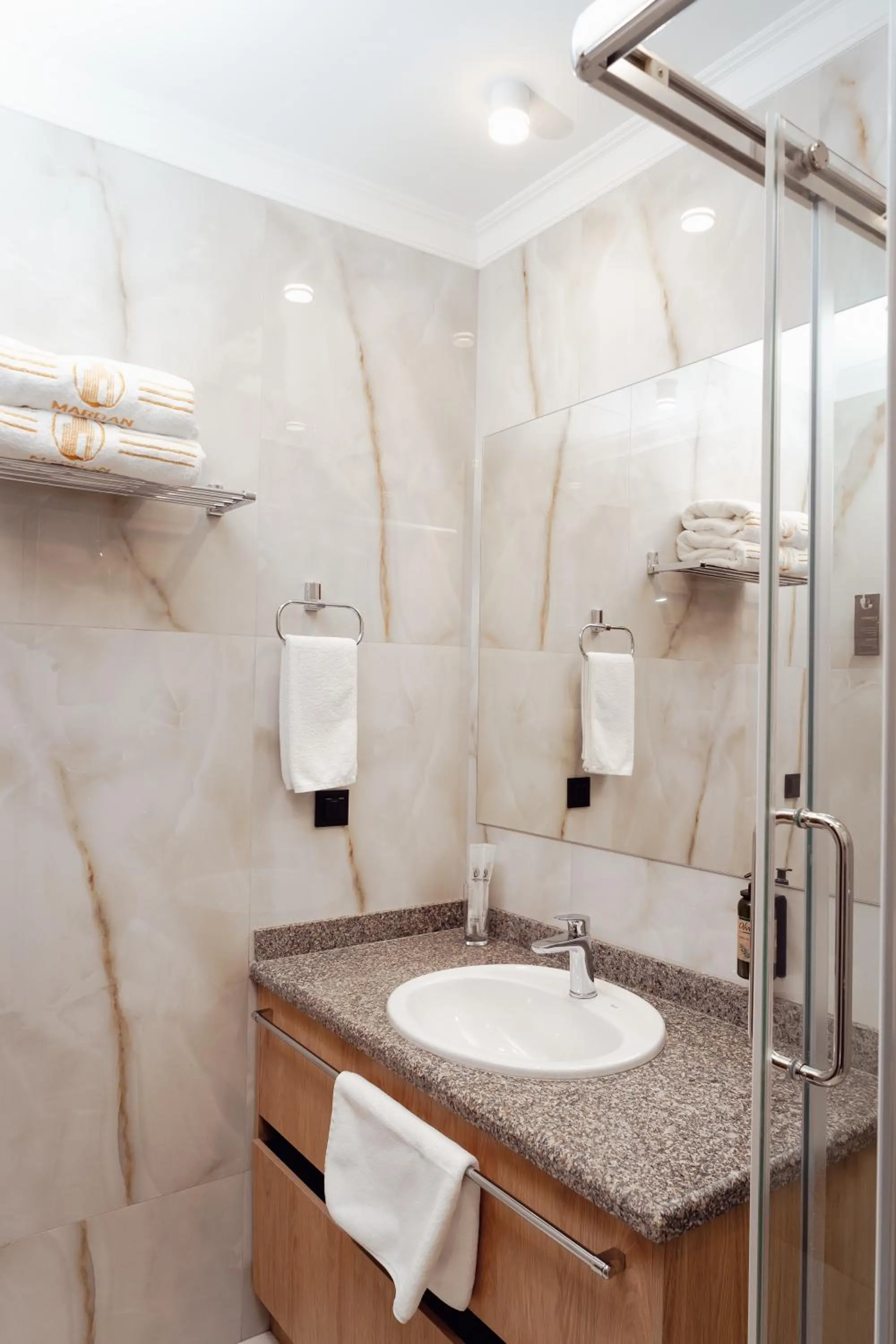 Bathroom in Mardan Hotel