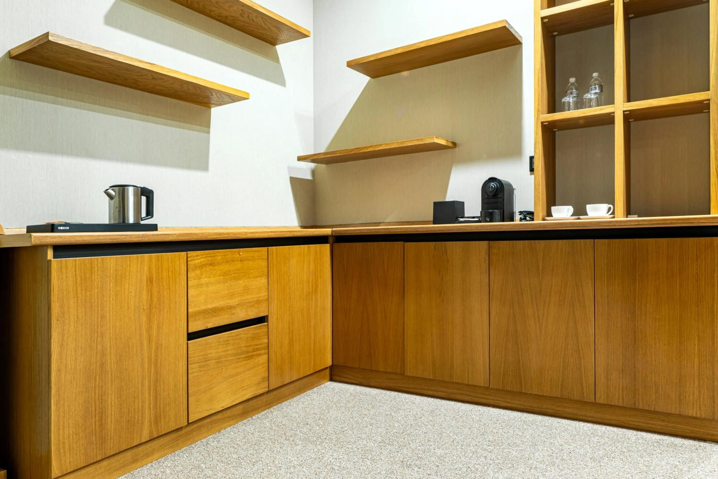 Kitchen or kitchenette in Mardan Hotel