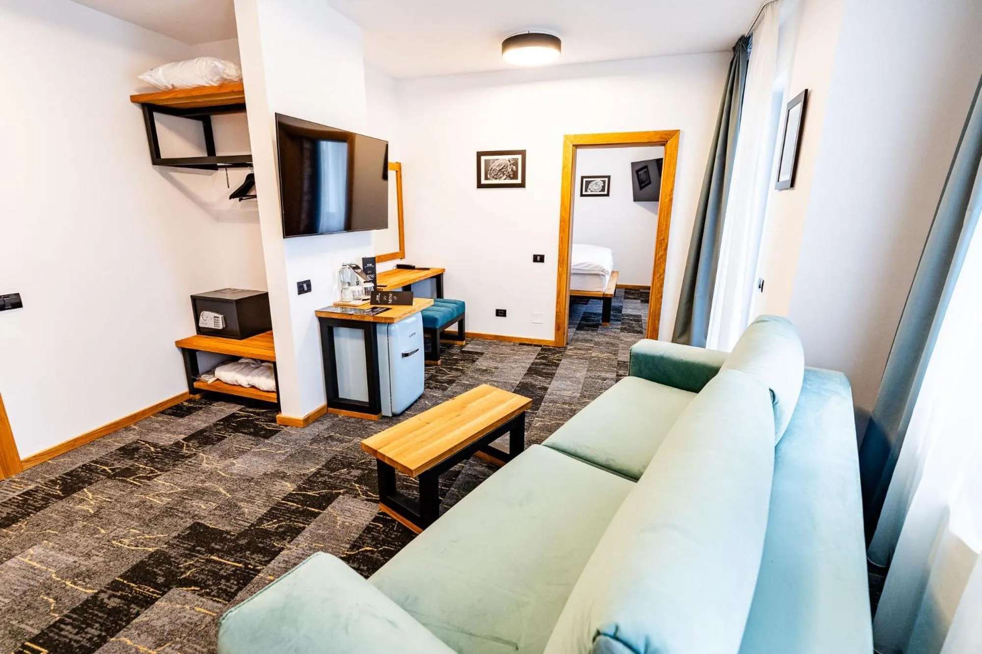 HOW Boutique and Hotel