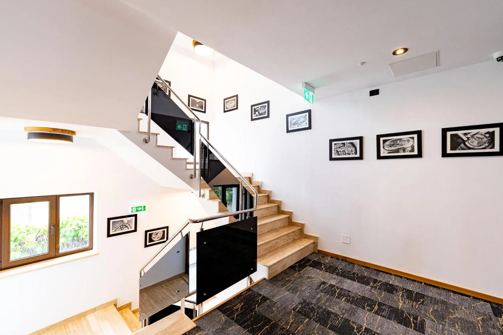 HOW Boutique and Hotel