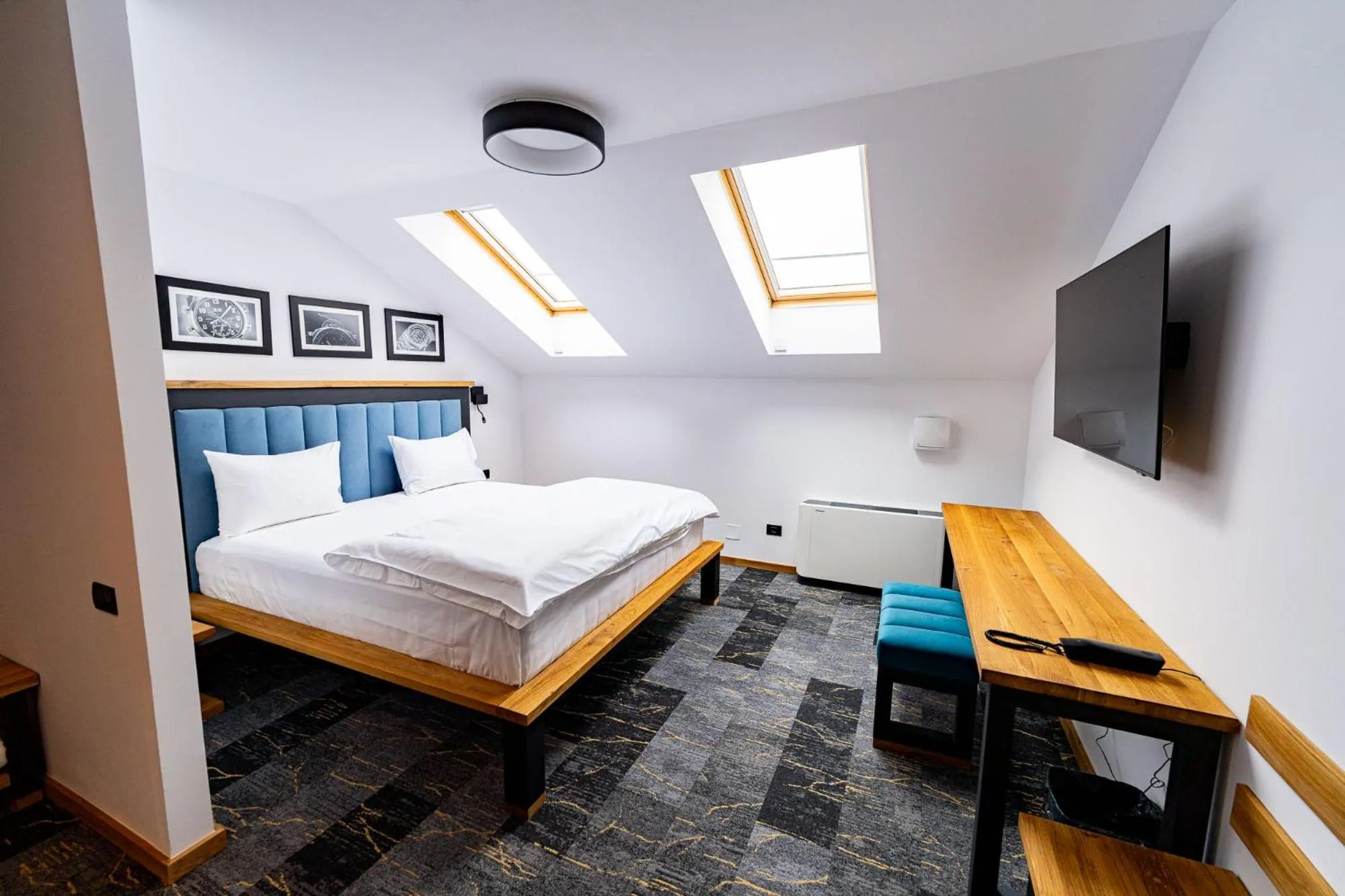 Bed in HOW Boutique and Hotel