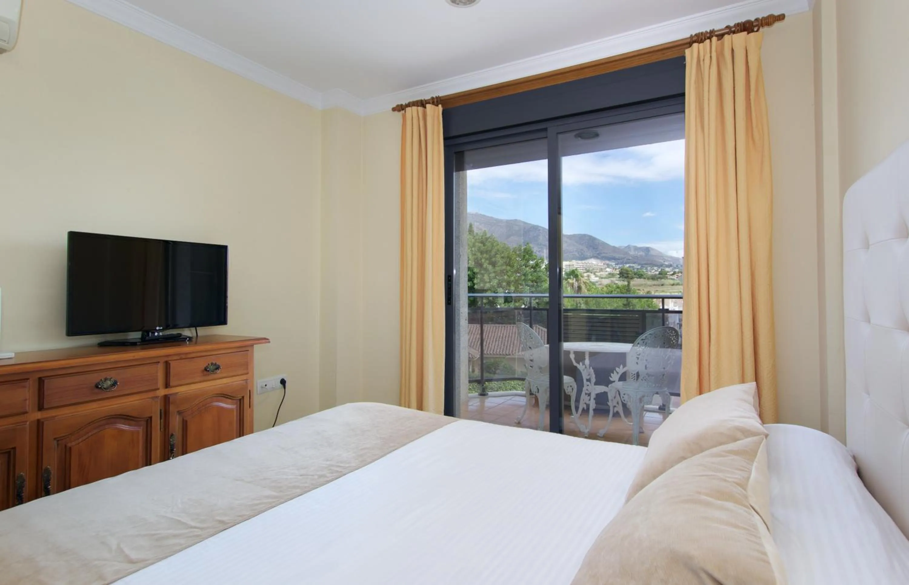 Bed in Apartamentos Nuriasol