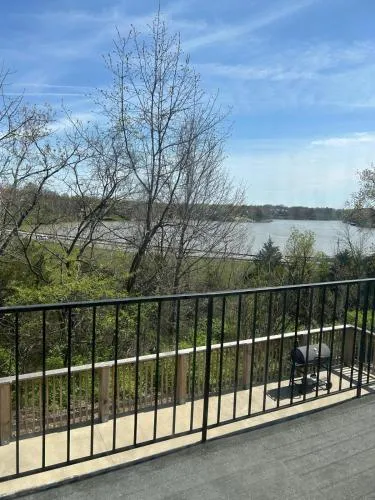 Lakeview Inn