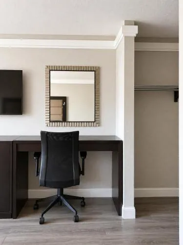 All Season Suites Inn
