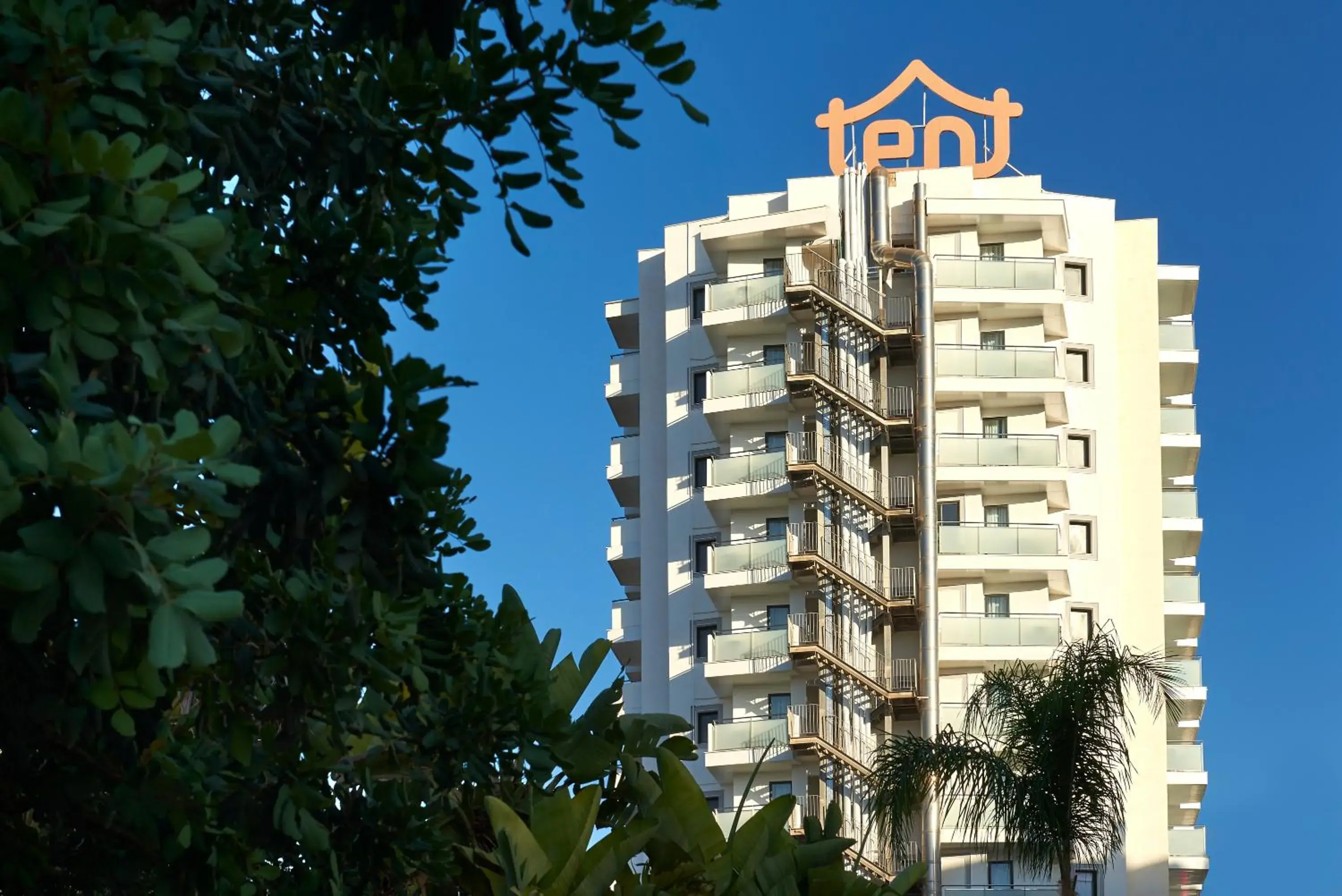 Property building in tent Torremolinos Property building in tent Torremolinos