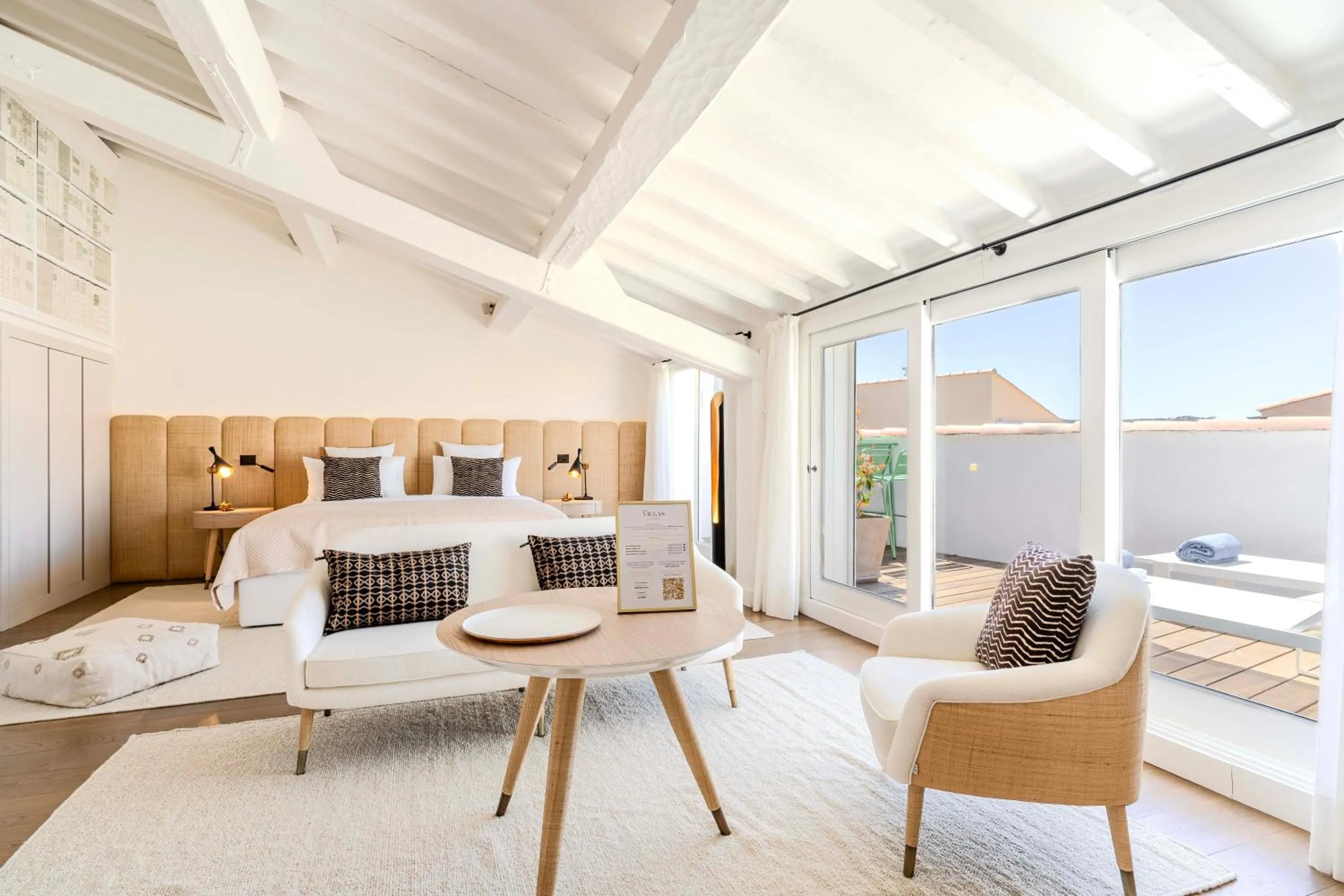 Photo of the whole room, Bed in Le Yaca Saint-Tropez