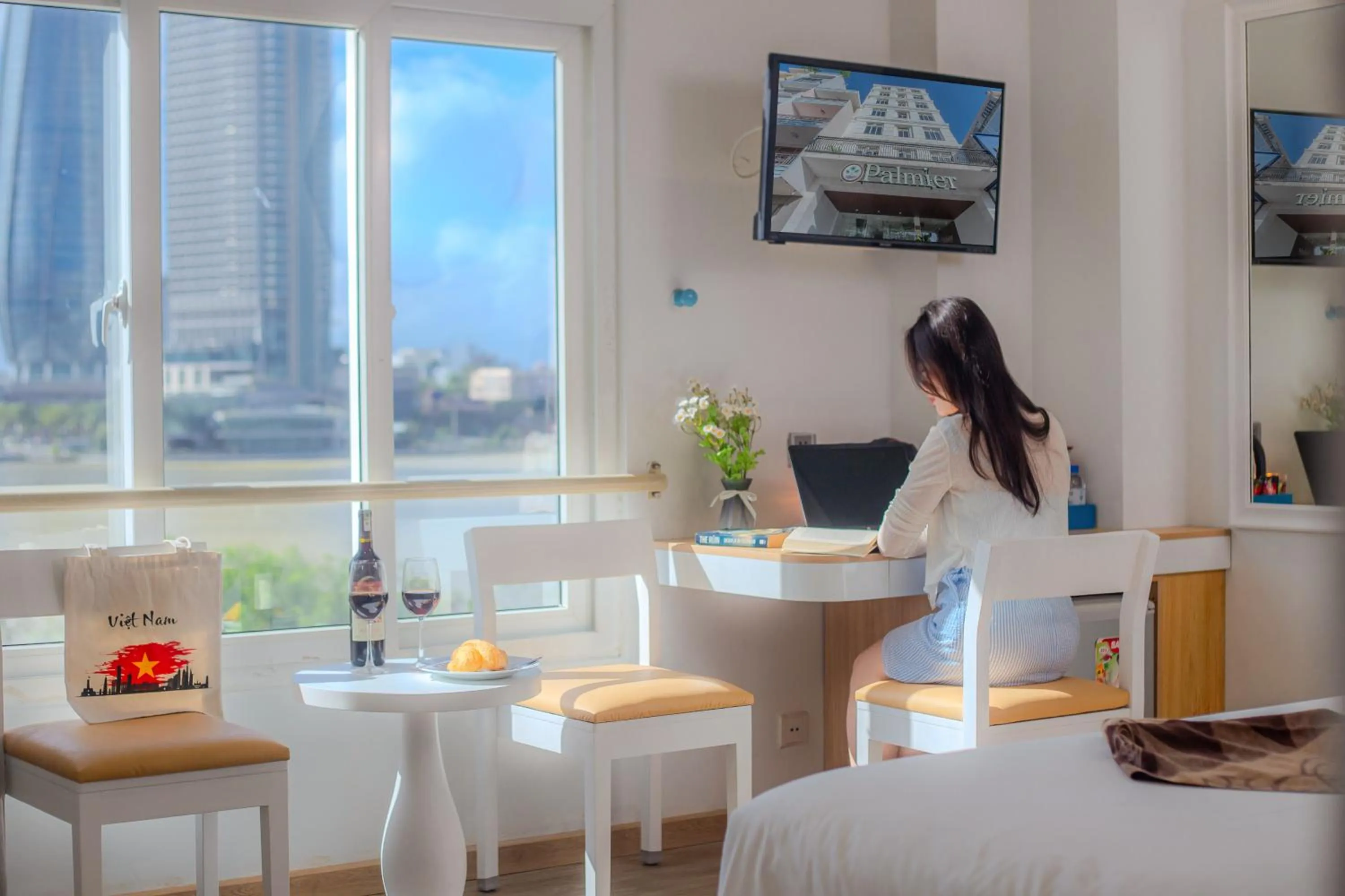 Living room in Palmier Hotel - Art House Da Nang