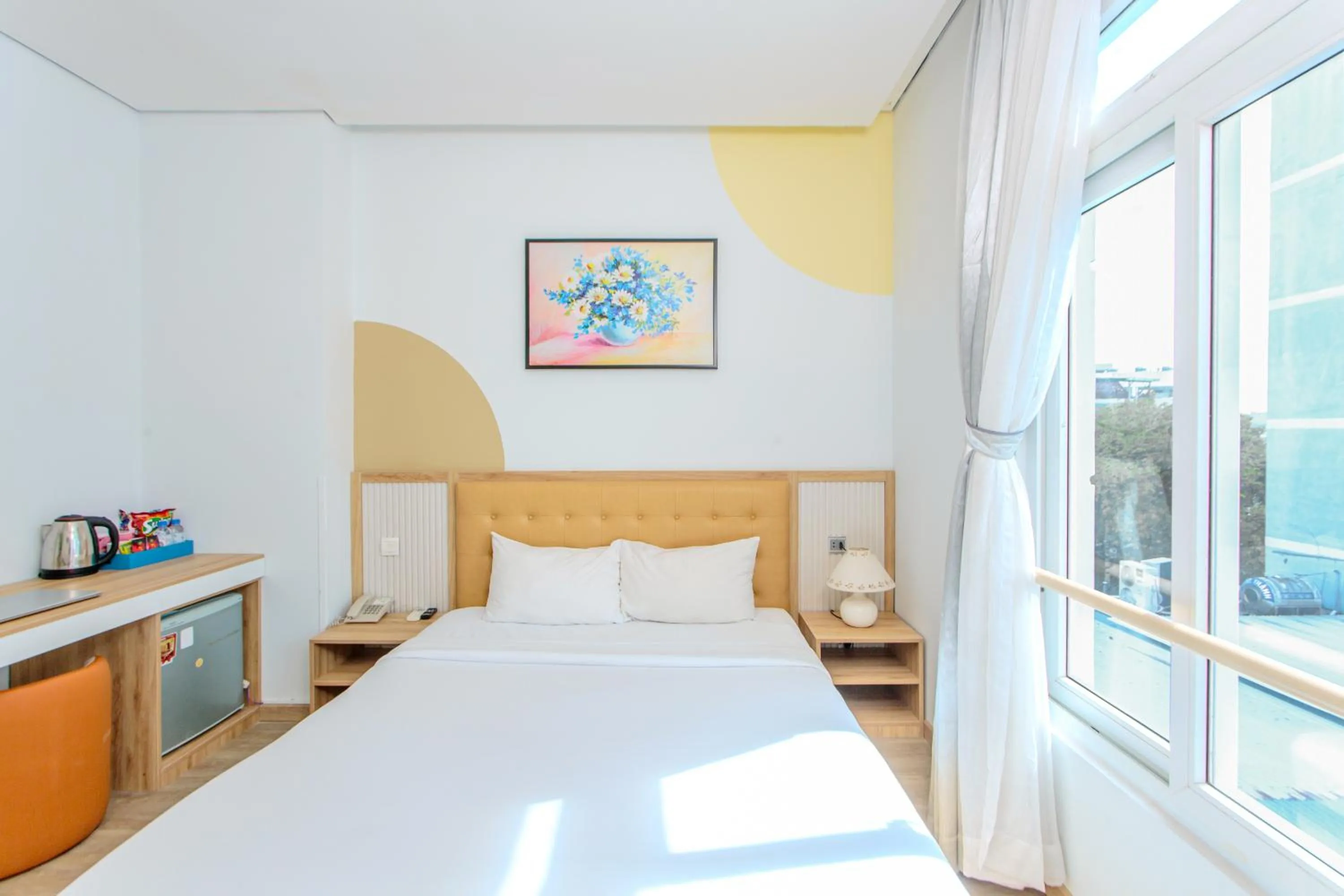 Bedroom, Bed in Palmier Hotel - Art House Da Nang