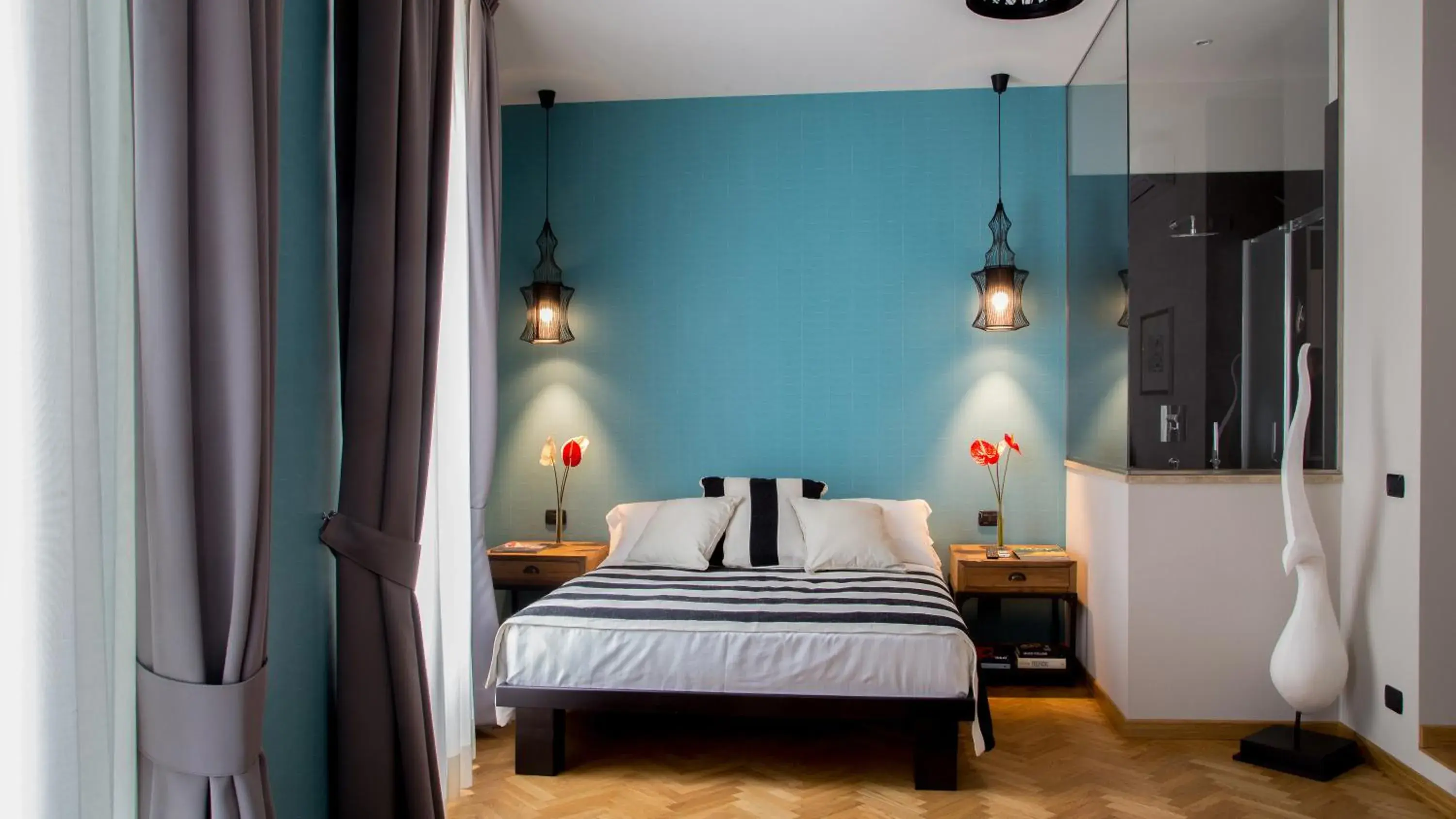 Bedroom, Bed in QT Suites Roma Bedroom, Bed in QT Suites Roma