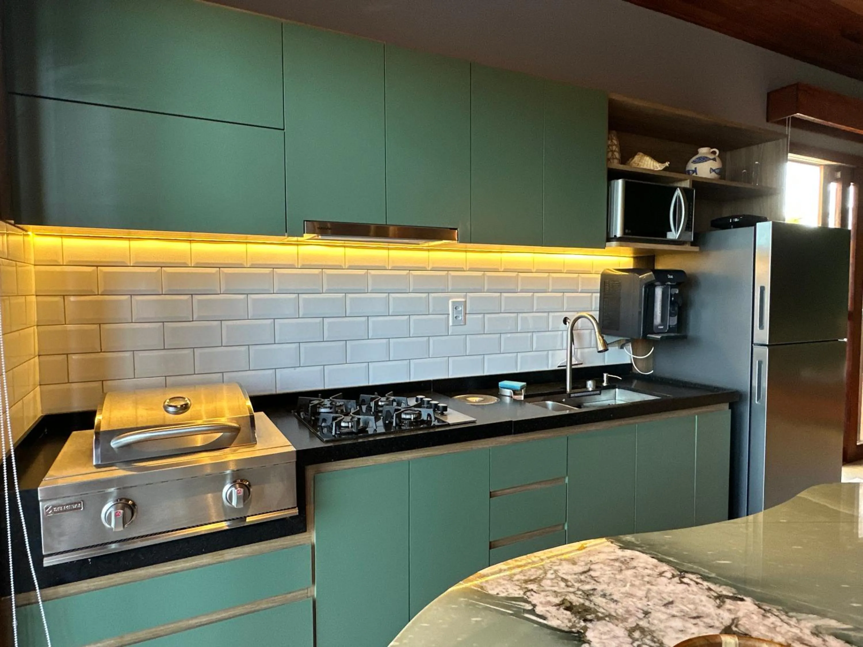 Kitchen or kitchenette in Villa Prime Beach Flats
