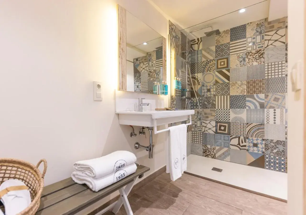 Double or Twin Room in 1935 Hotel Boutique & Apartments - Adults Only Double or Twin Room in 1935 Hotel Boutique & Apartments - Adults Only
