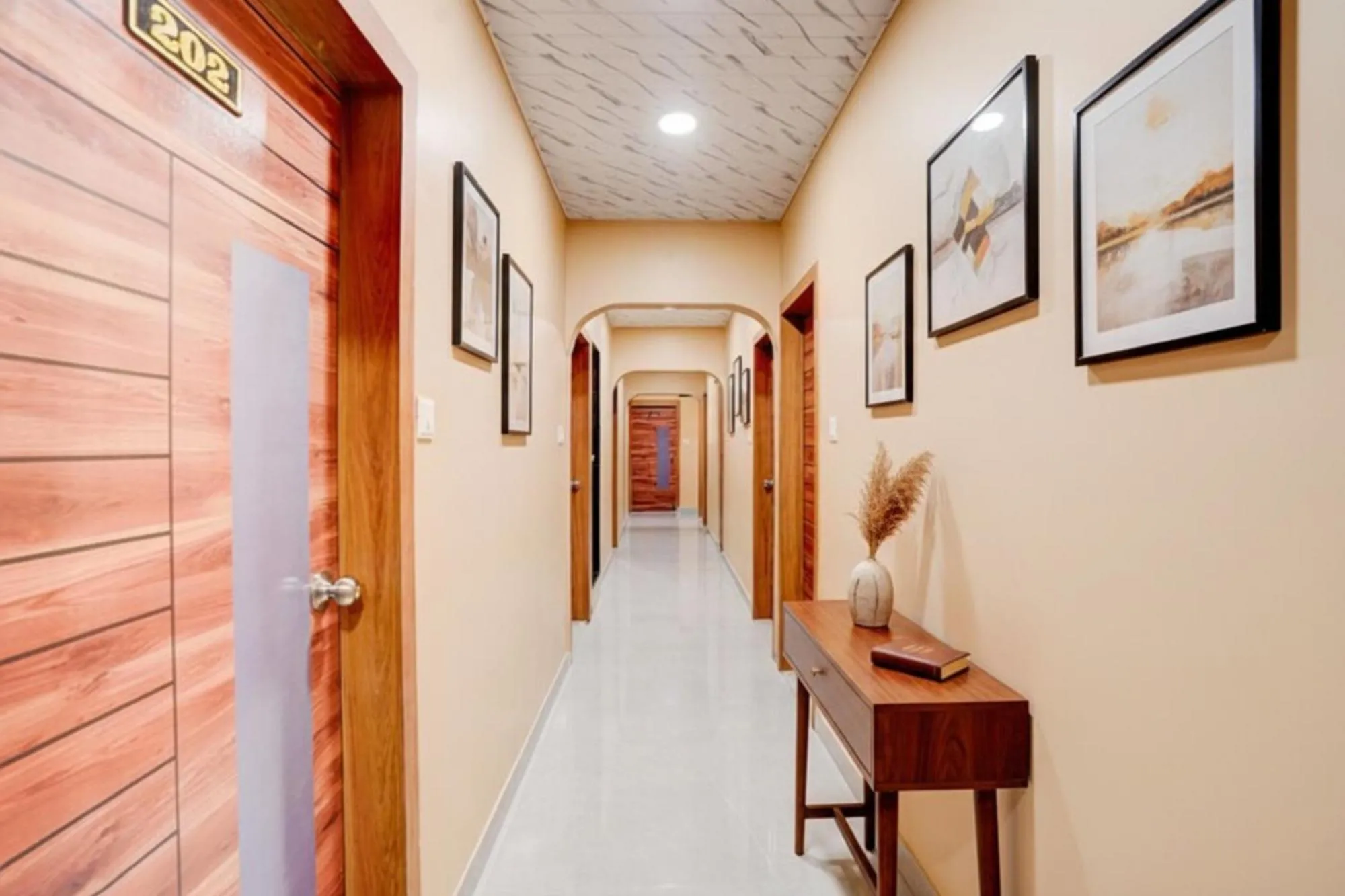 Hotel Omkar & Lodging - Phoenix Market City