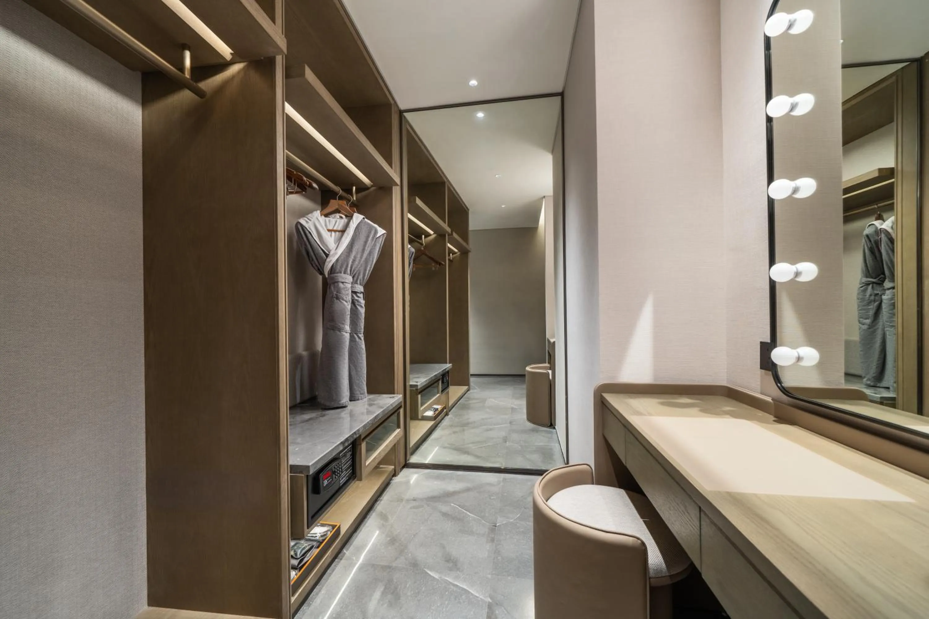 UrCove by Hyatt Shenzhen Bay Mixc