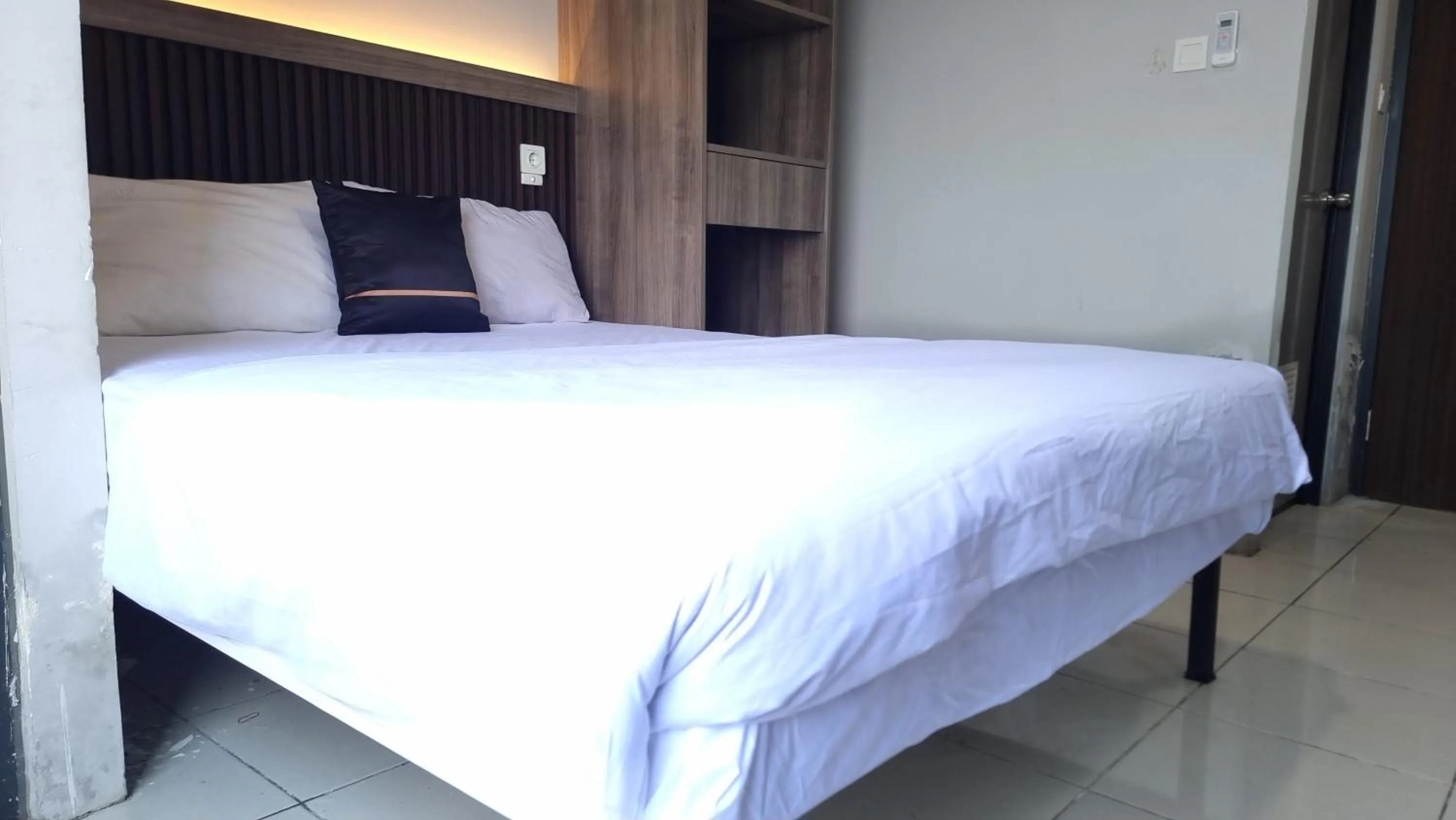 Bed in Dancenter Bekasi Formerly Riverdale