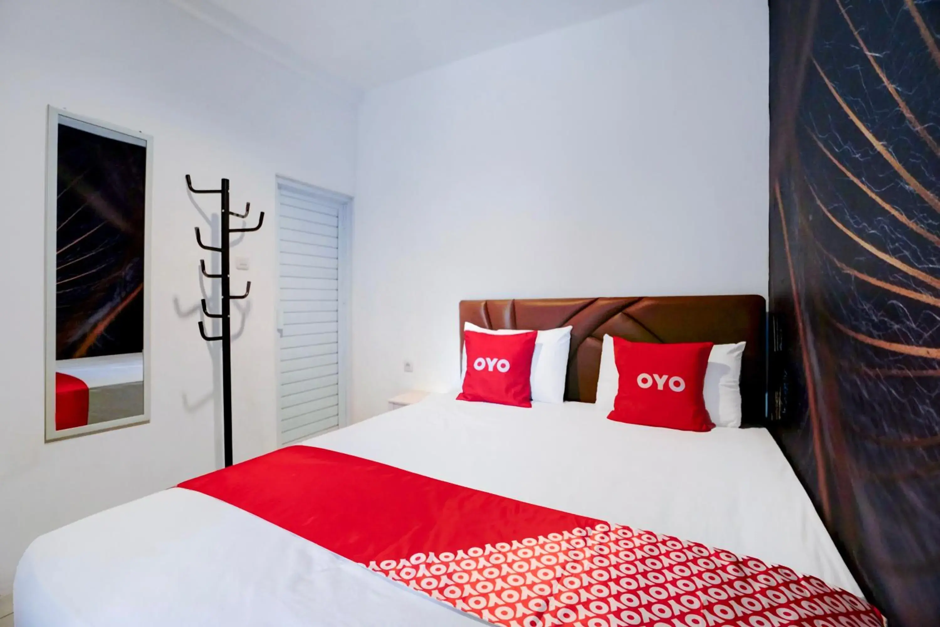 Bed in Hotel O Nawangwulan Bed in Hotel O Nawangwulan