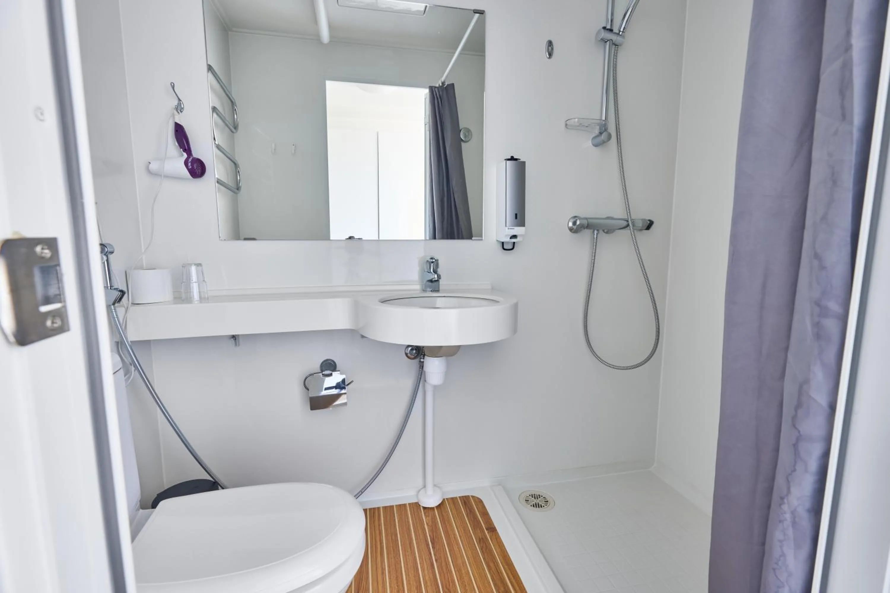 Toilet in Töölö Towers