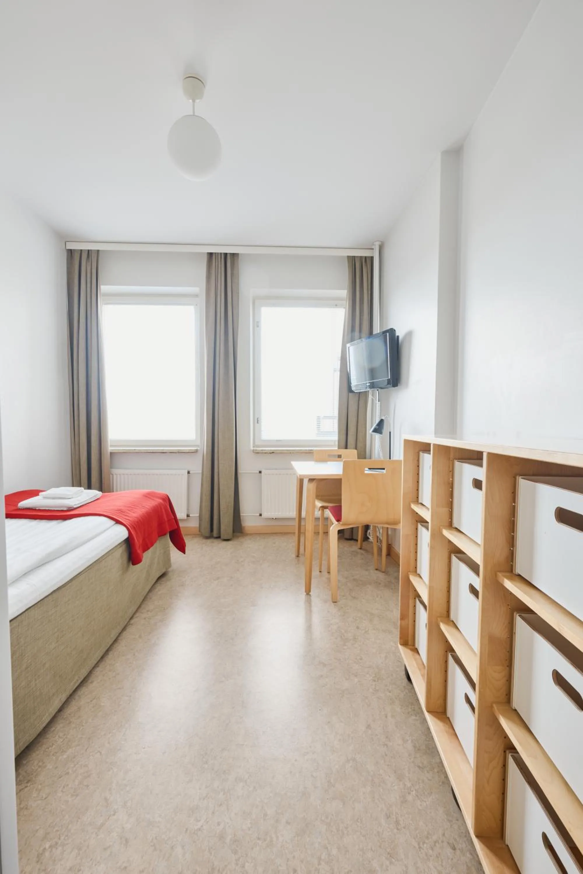 TV and multimedia, Bed in Töölö Towers