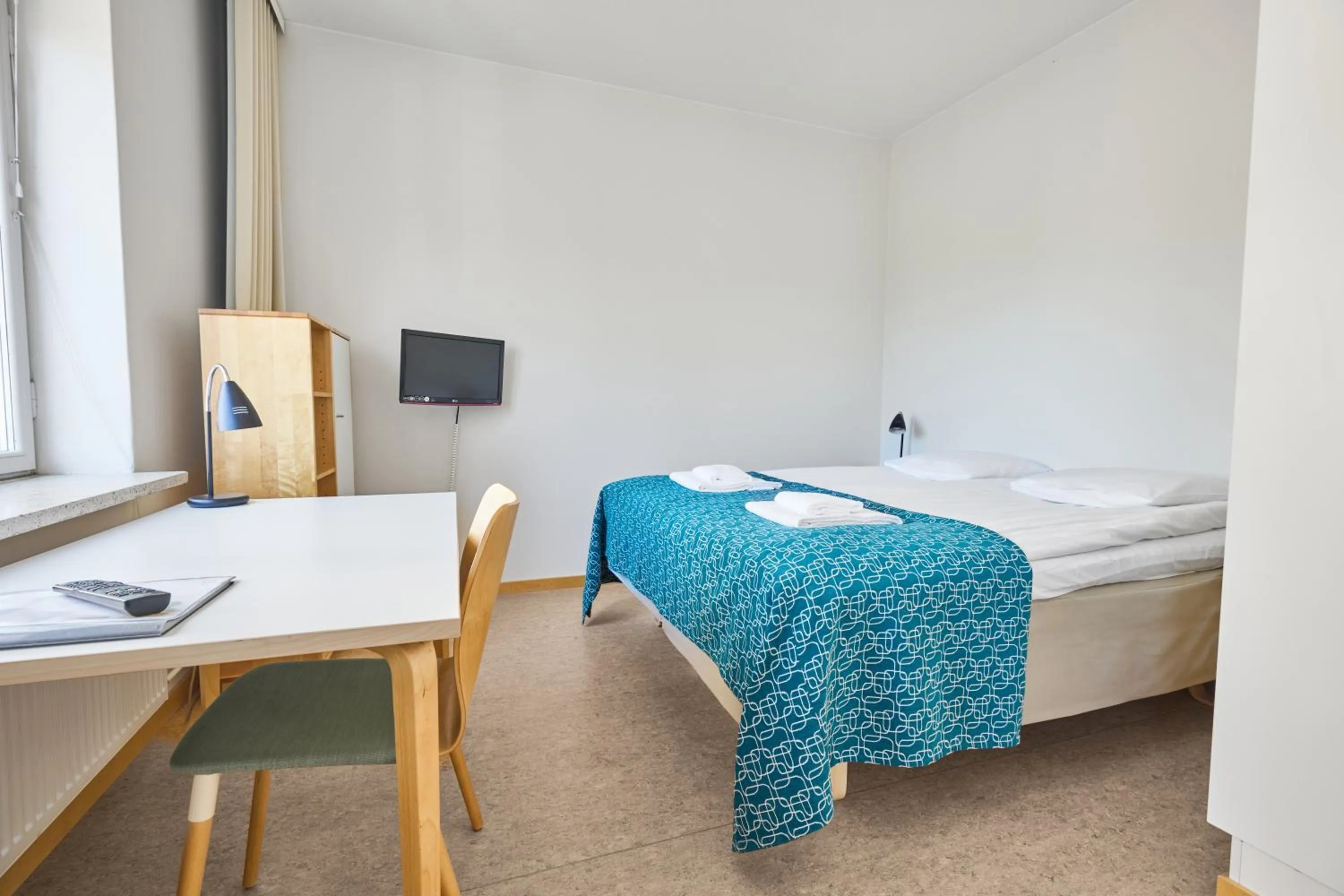 Bed in Töölö Towers