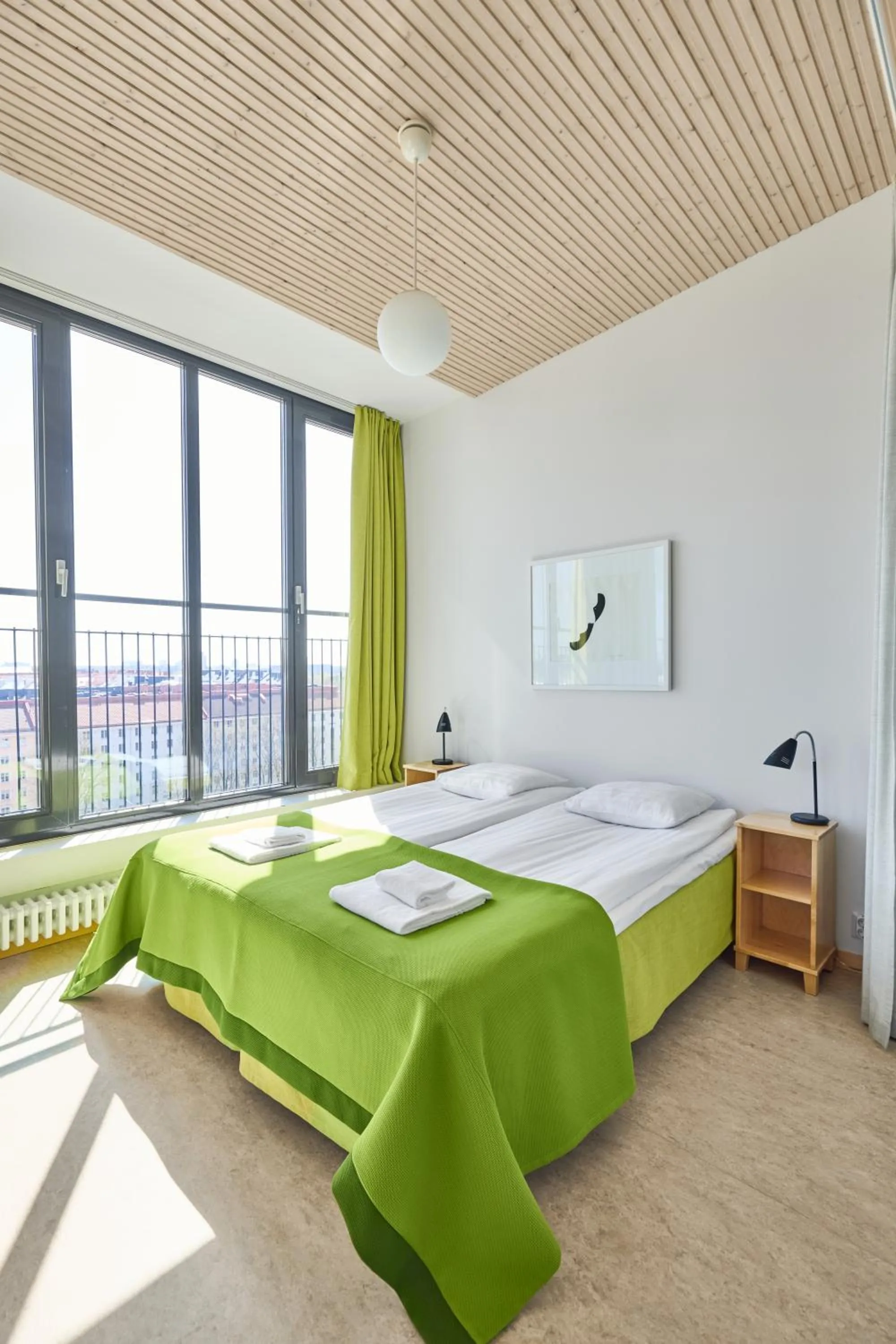 Bed in Töölö Towers