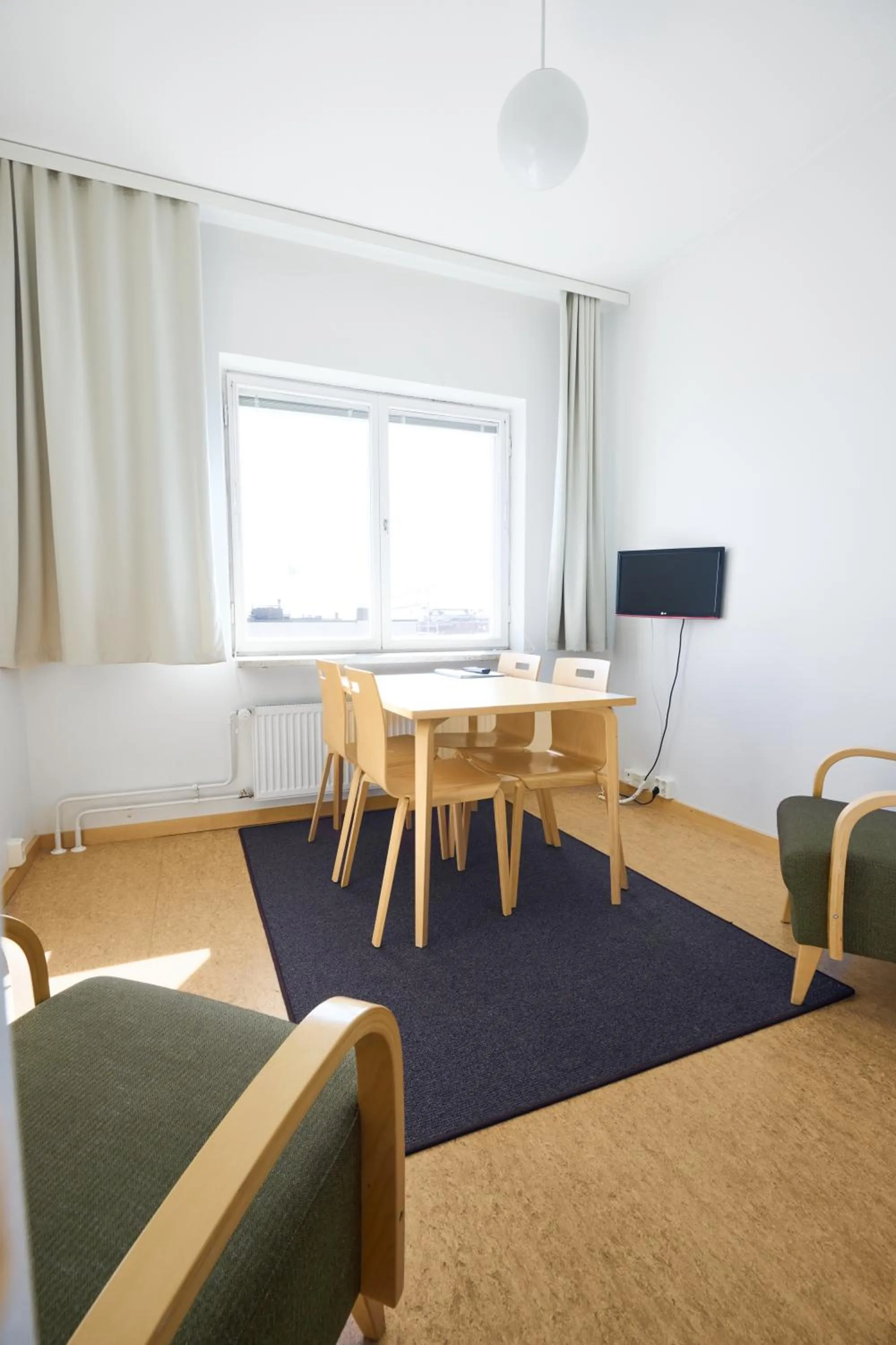 Communal lounge/ TV room in Töölö Towers