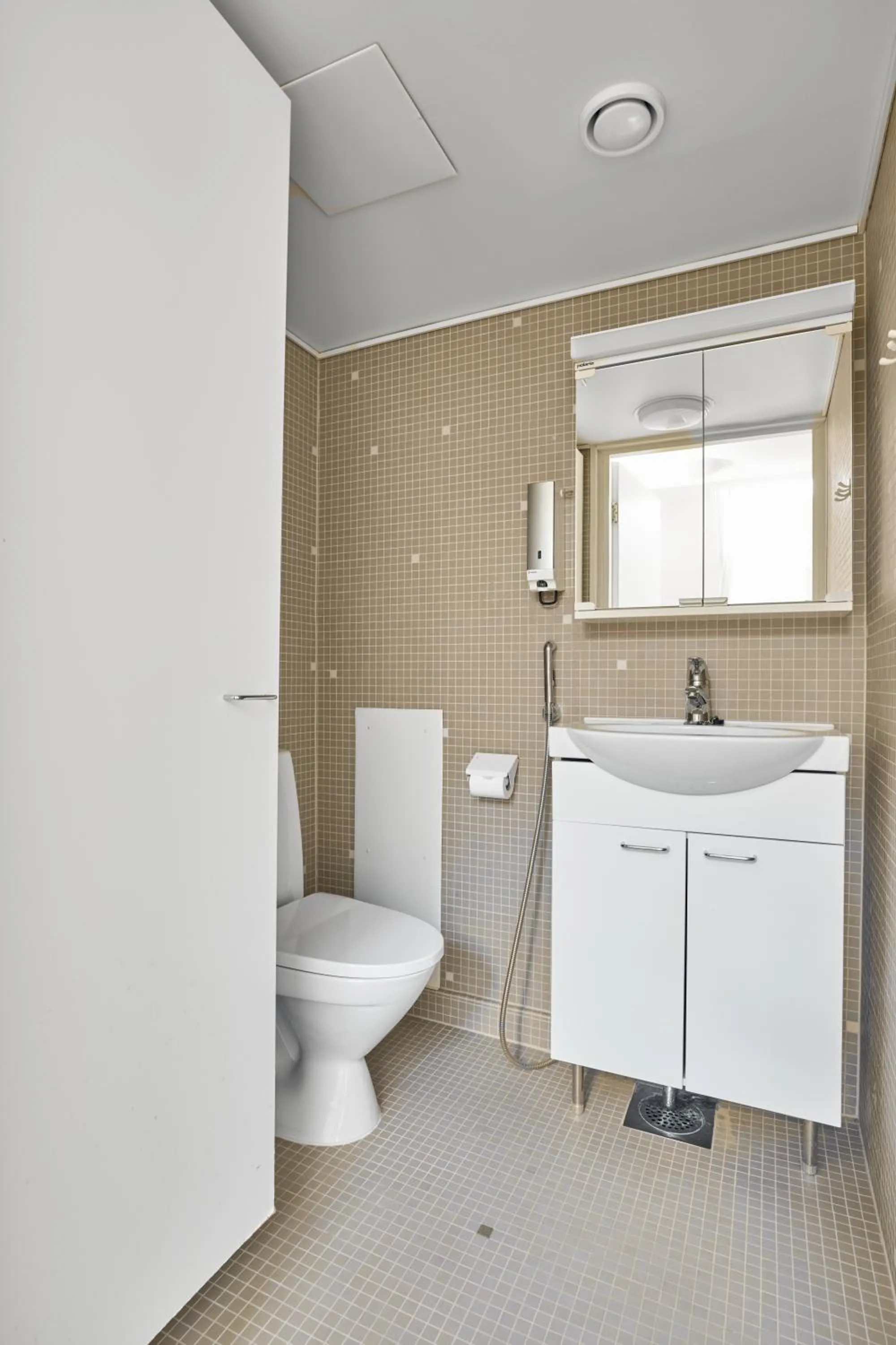 Toilet in Töölö Towers