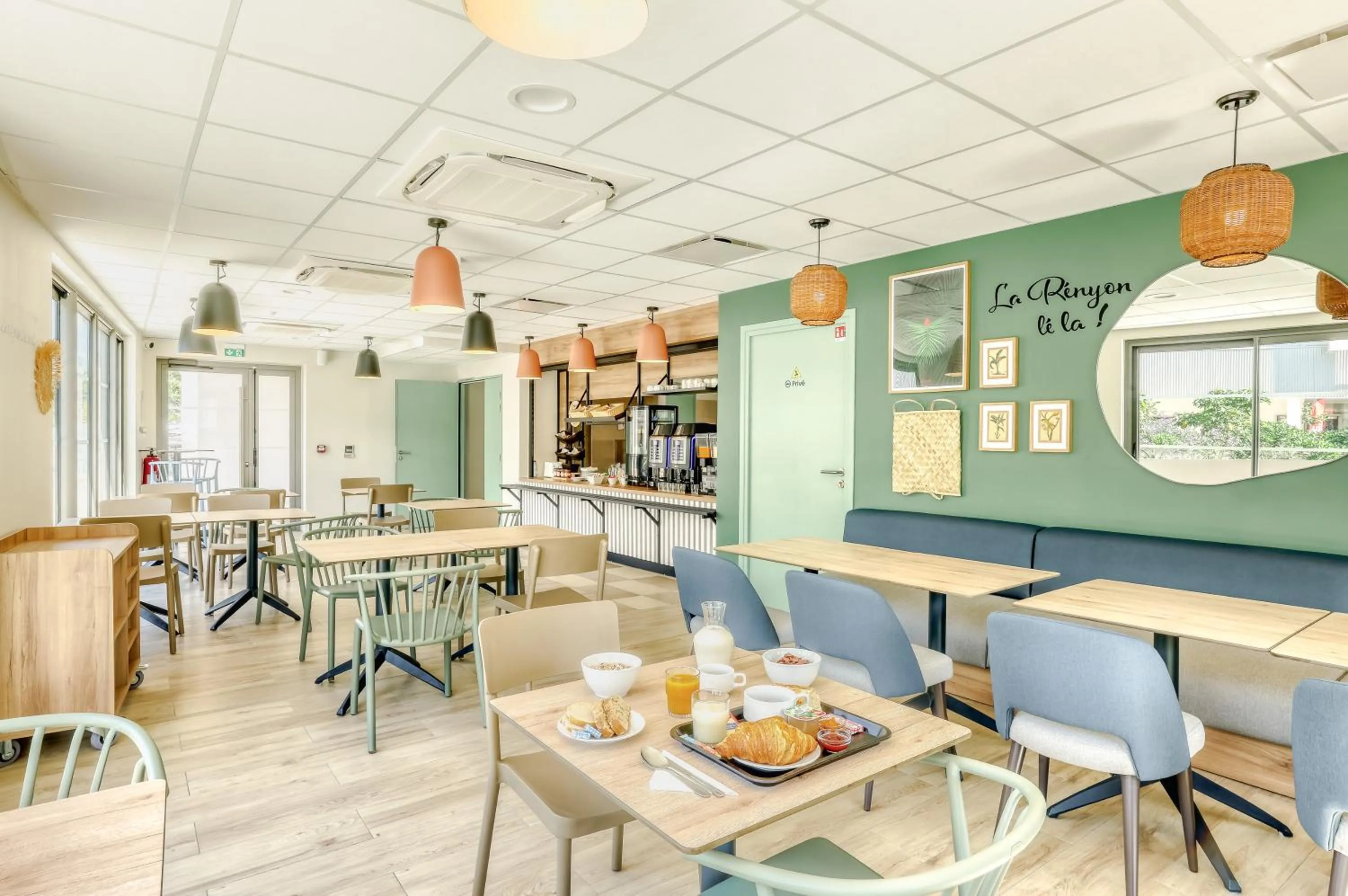 B&B HOTEL La Réunion Aéroport