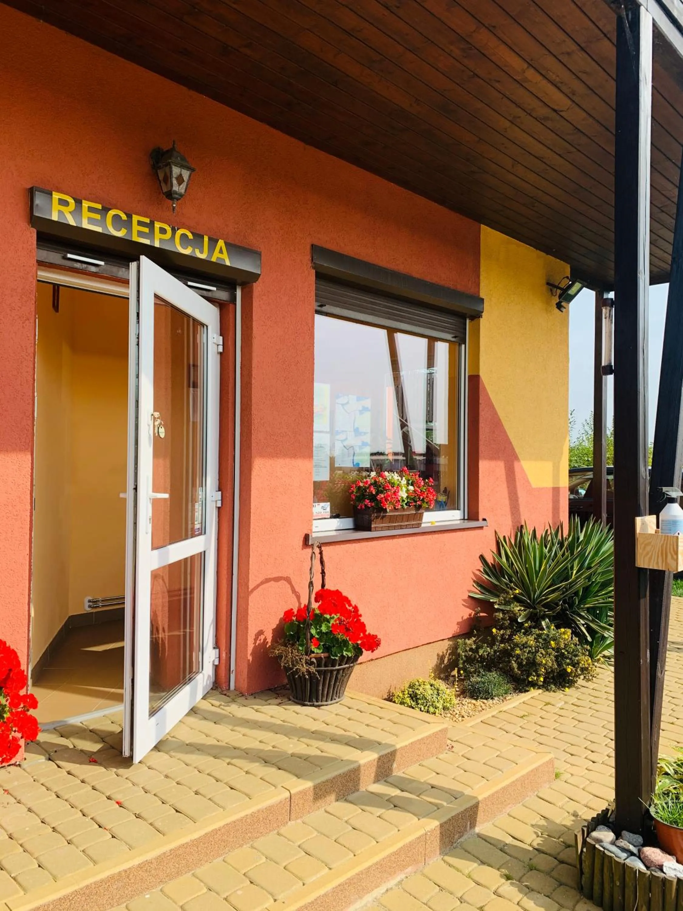 Lobby or reception in Ośrodek Wczasowy Belona - BON TURYSTYCZNY