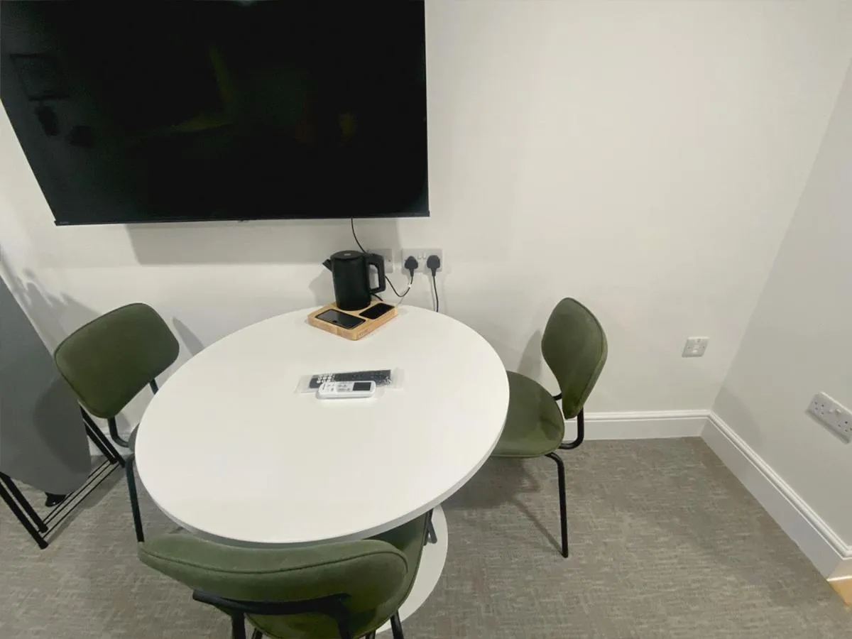 TV and multimedia in Hilltop Haven