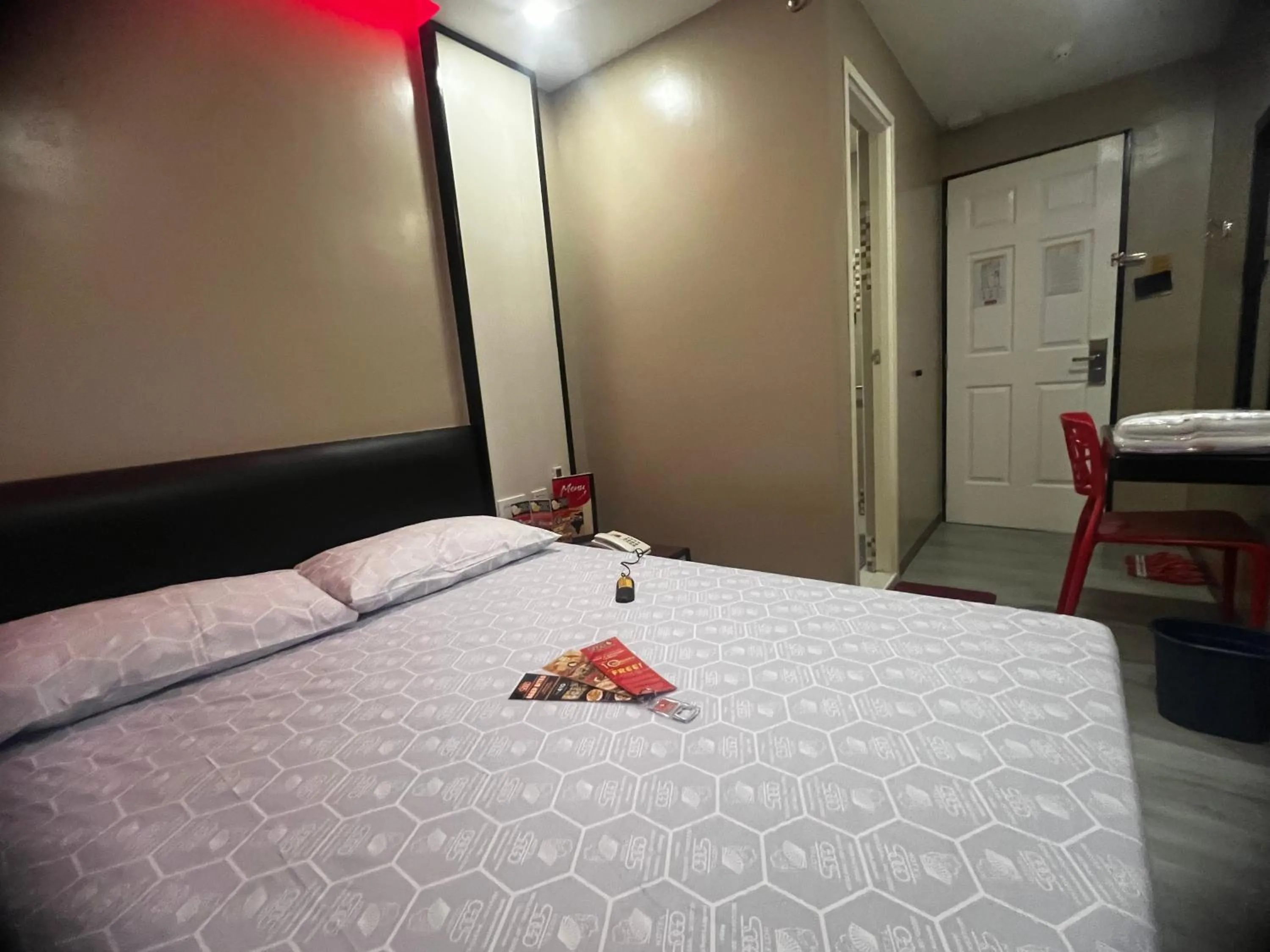 Bed in Hotel Sogo EDSA Shaw Blvd