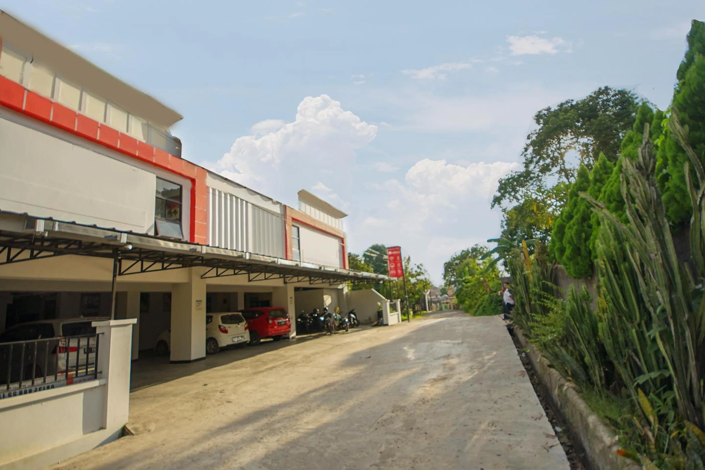 Dancenter Ilir Barar I Near Rumah Sakit Islam Siti Khadijah Formerly Maleo Hotel