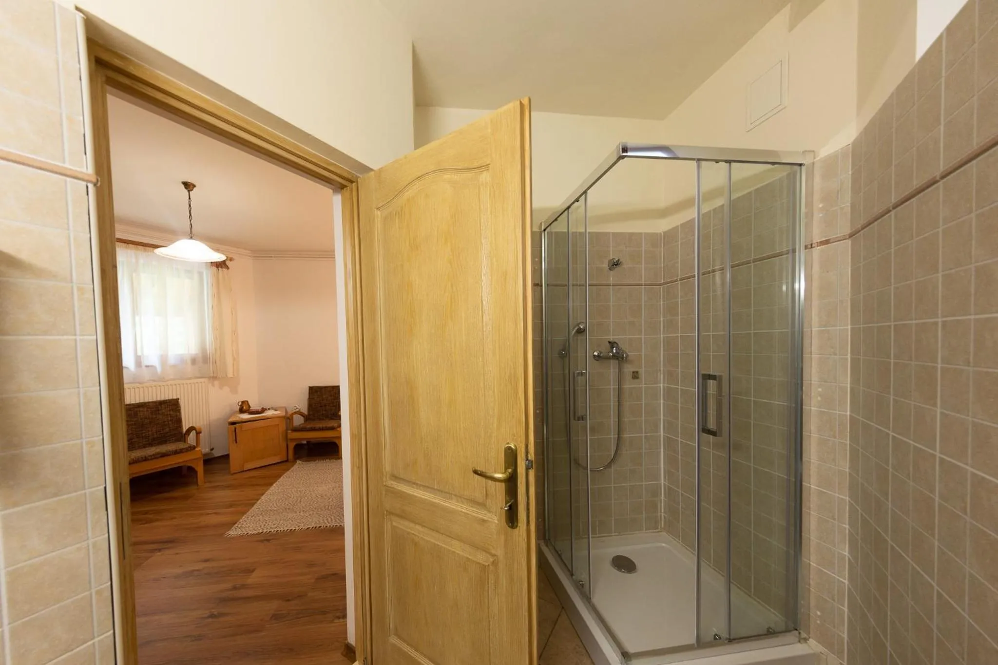 Shower in Pensiunea Bella Vita